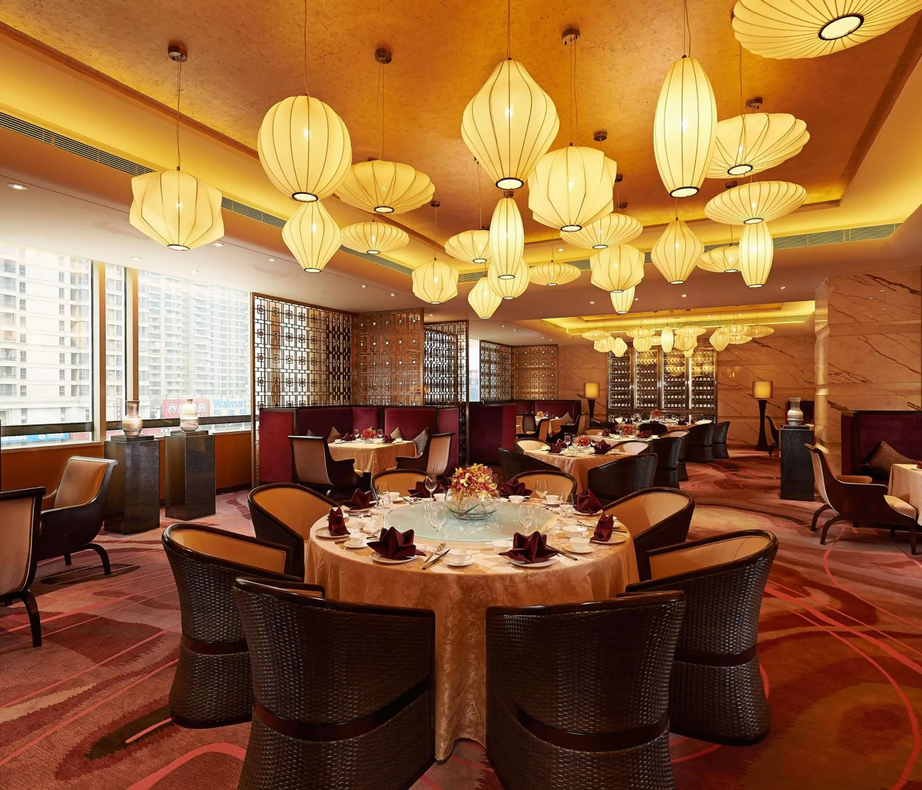 Restaurant/places to eat in Hilton Zhengzhou