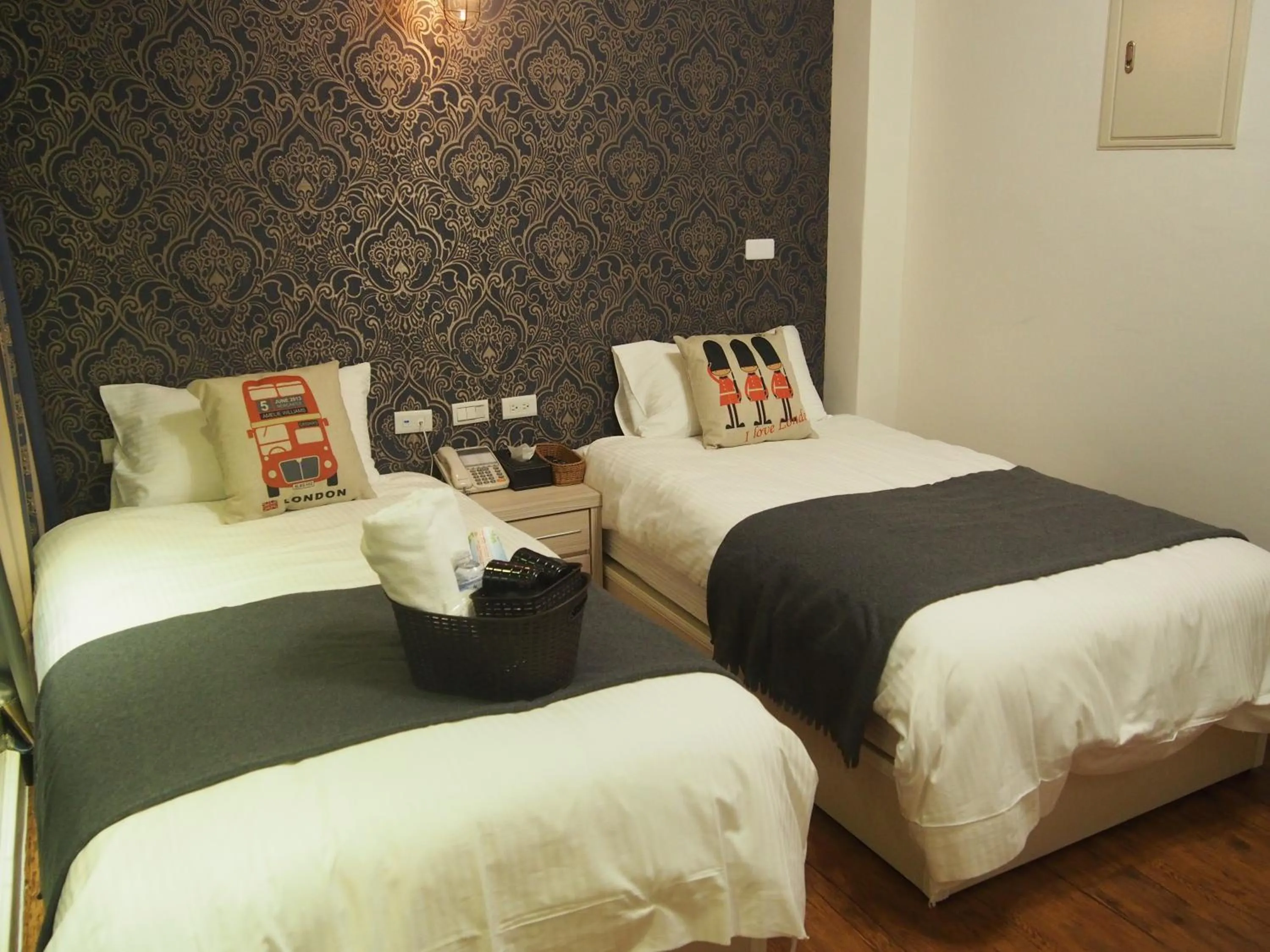 bunk bed, Bed in Successful 168 B&B