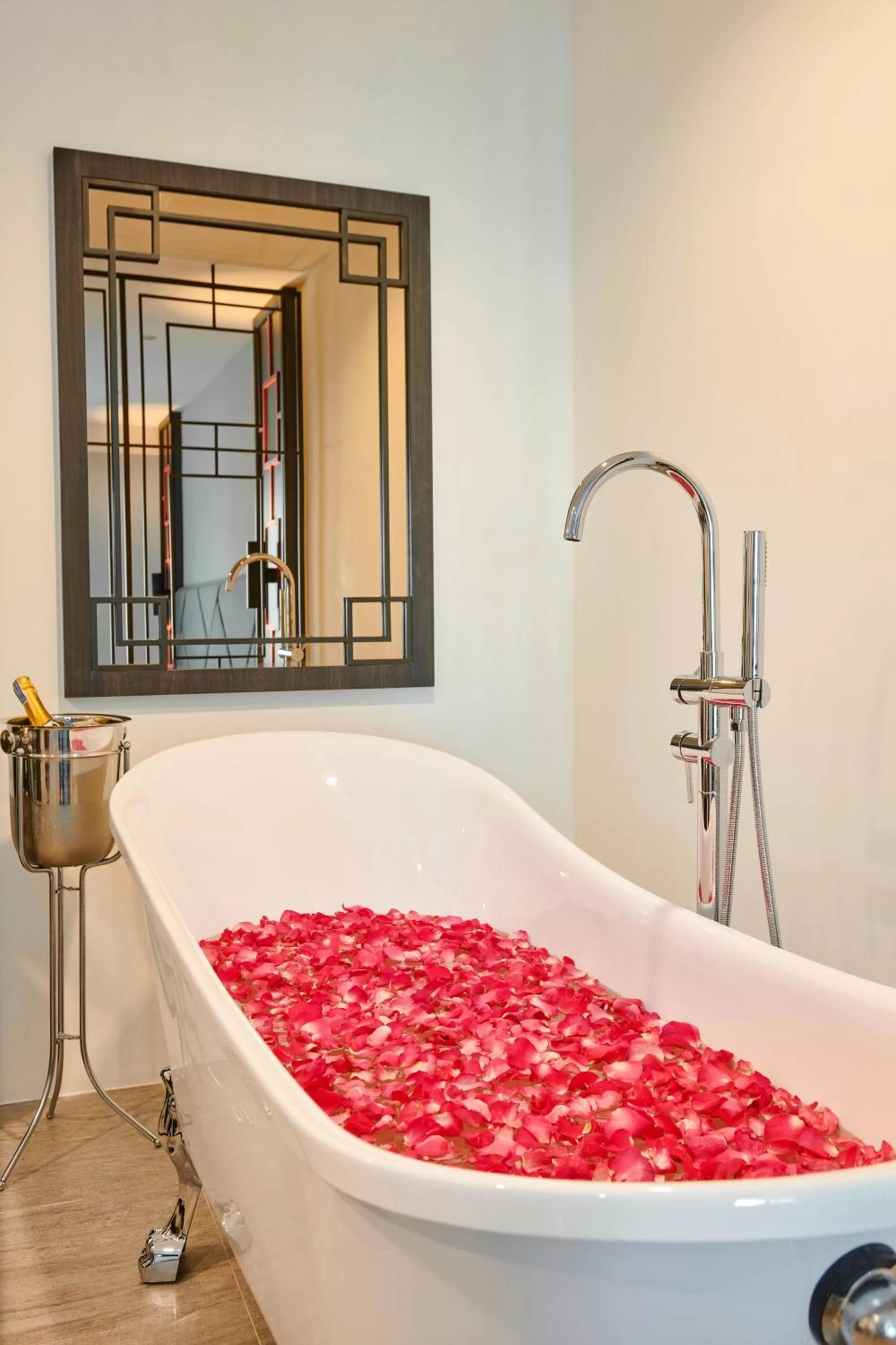 Bathroom in Villa De Pranakorn