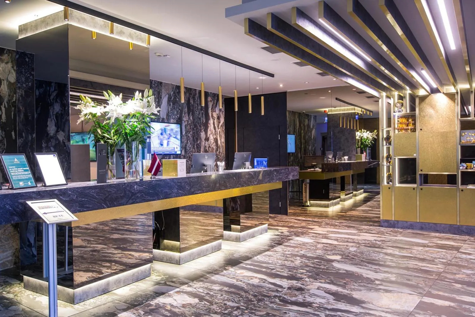 Lobby or reception in Mercure Riga Centre