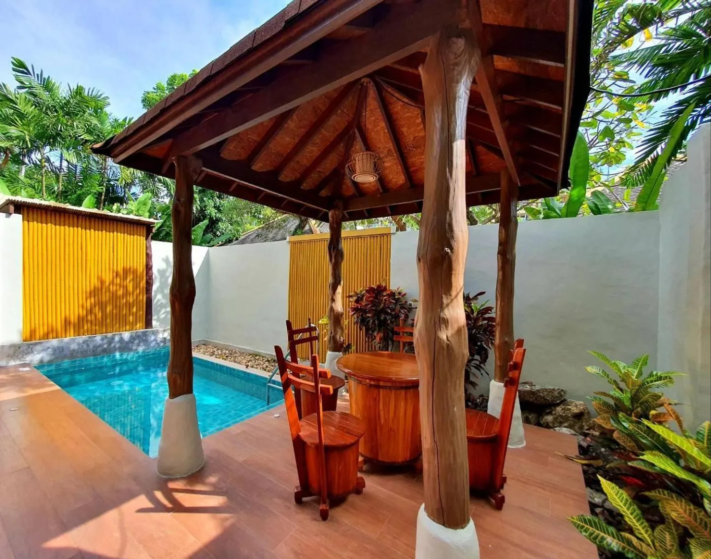 Swimming pool in Metadee Concept Hotel