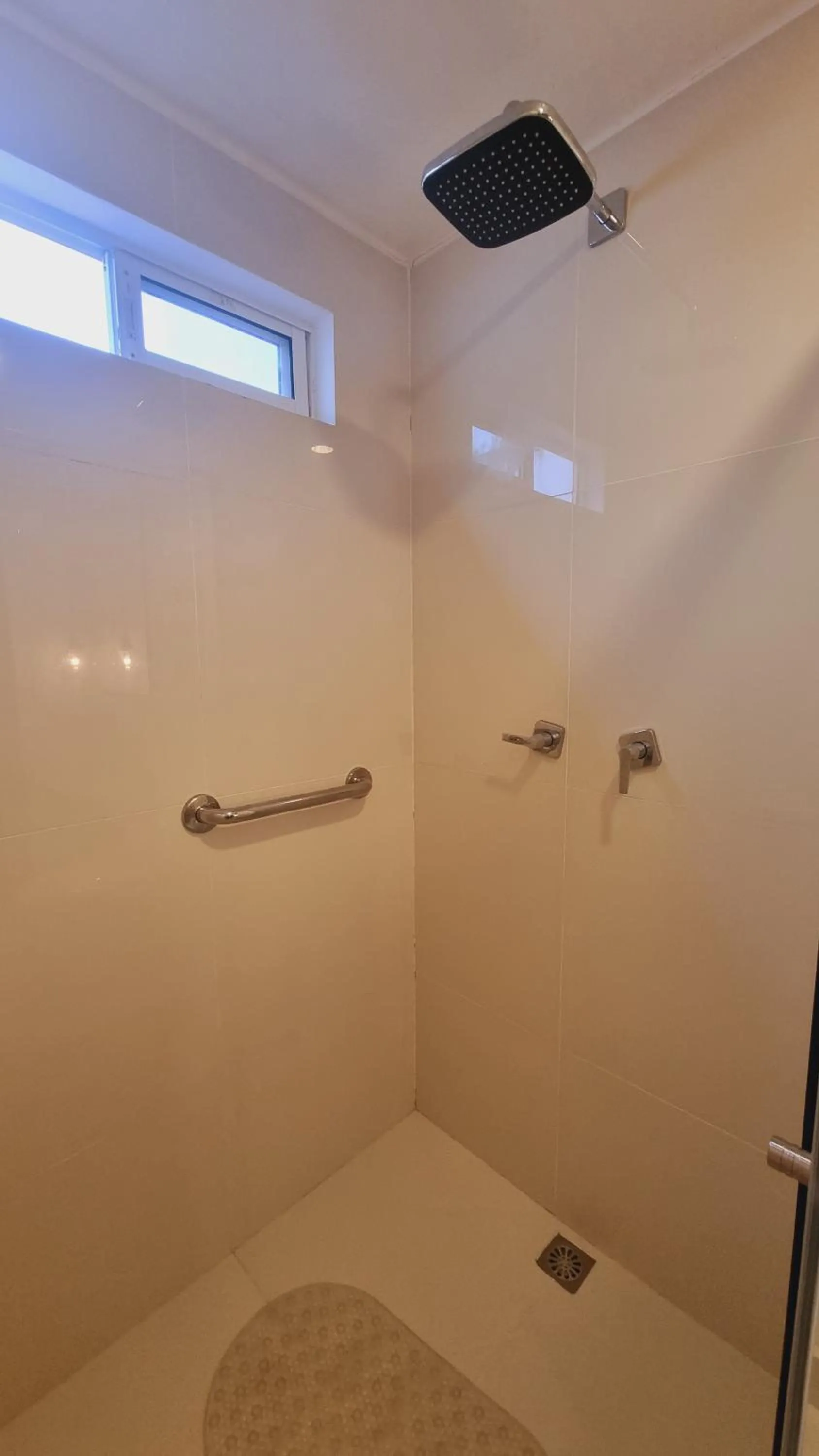 Bathroom in Hotel Karlo By GHO Hoteles