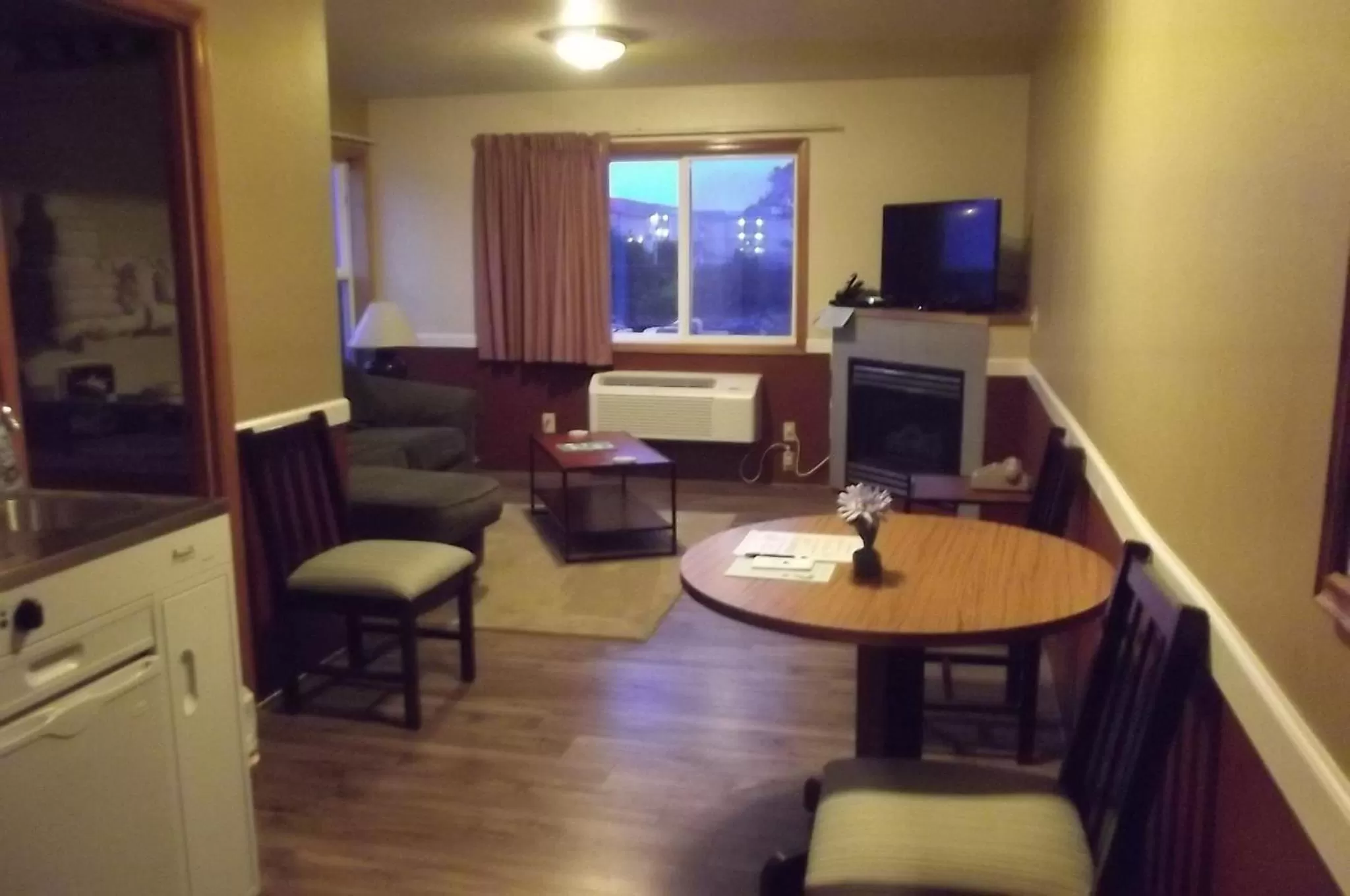 TV and multimedia in Hillcrest Inn