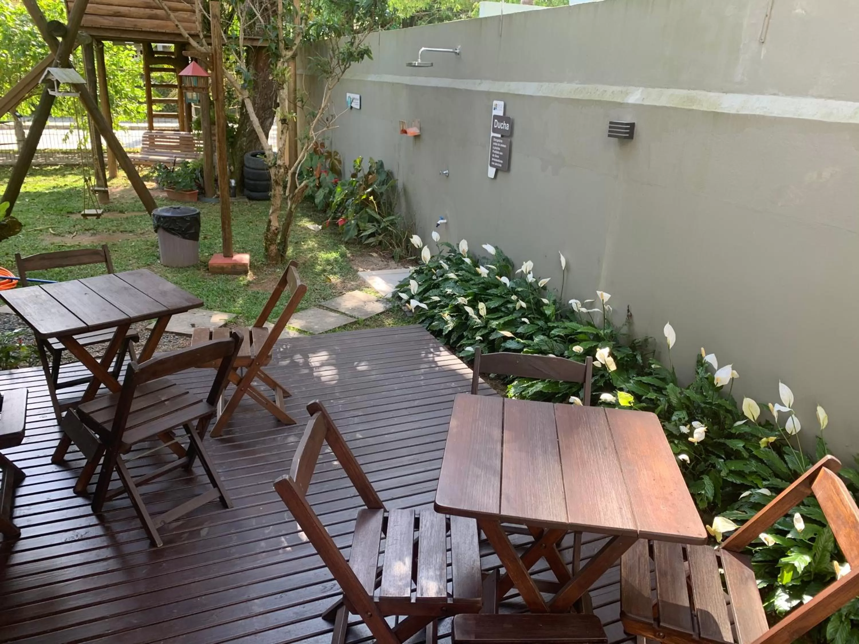 Restaurant/Places to Eat in Beach House Floripa