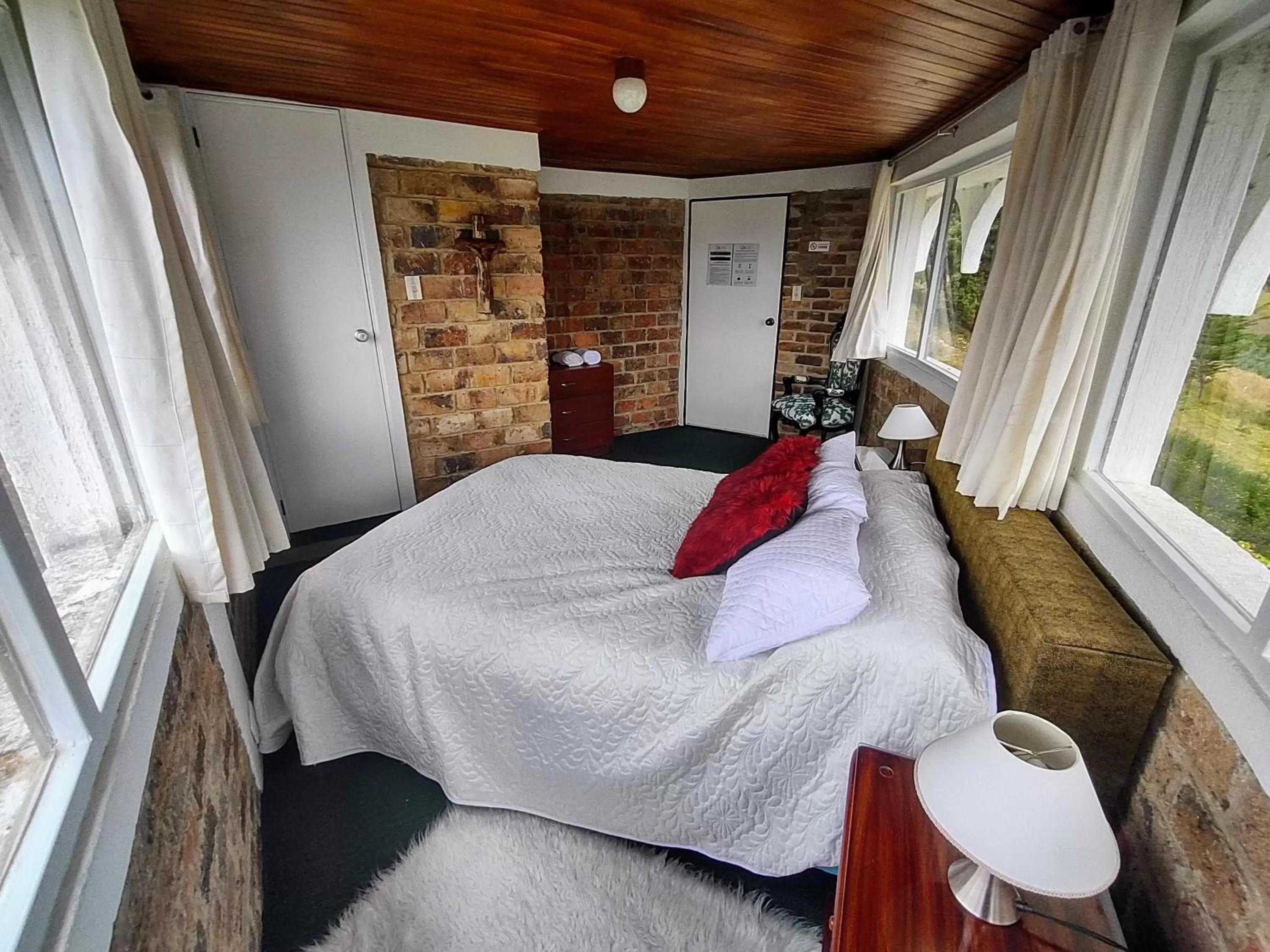 Bedroom, Bed in Refugio Génesis habitaciones Lago de Tota