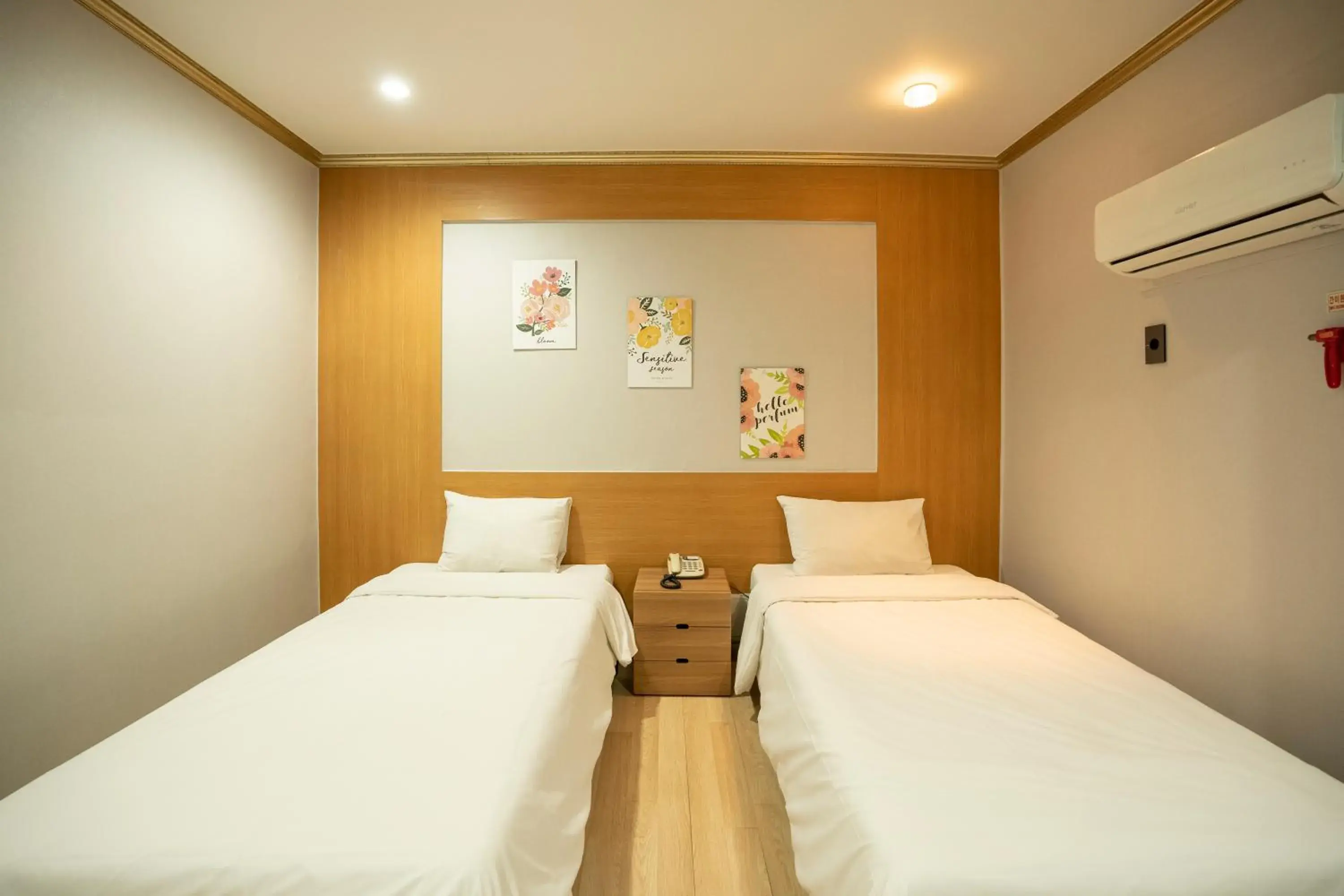 Standard Twin Room in Jeju Stay Hotel Standard Twin Room in Jeju Stay Hotel