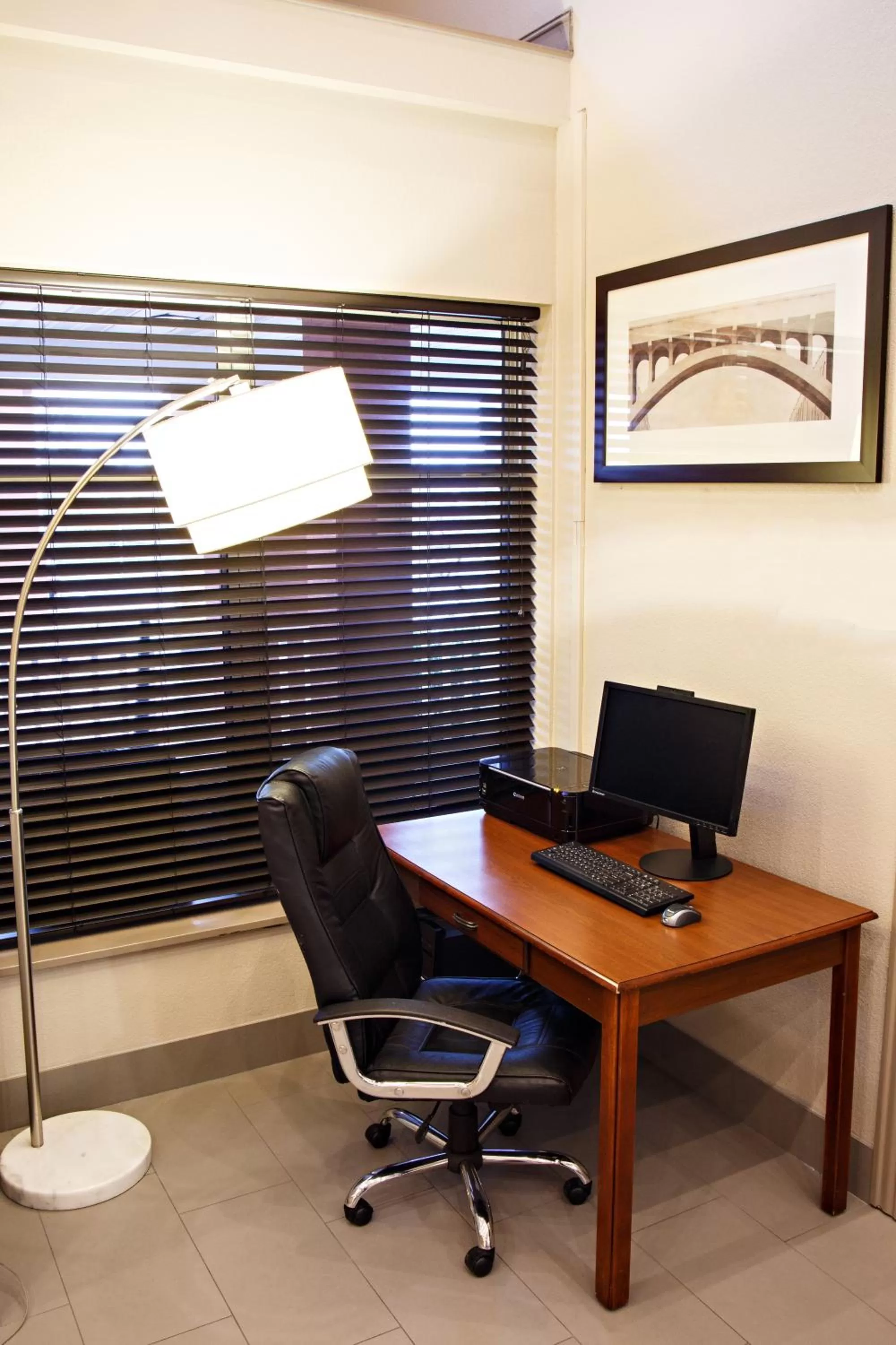 Business facilities in Country Inn & Suites by Radisson, Harrisburg West Mechanicsburg