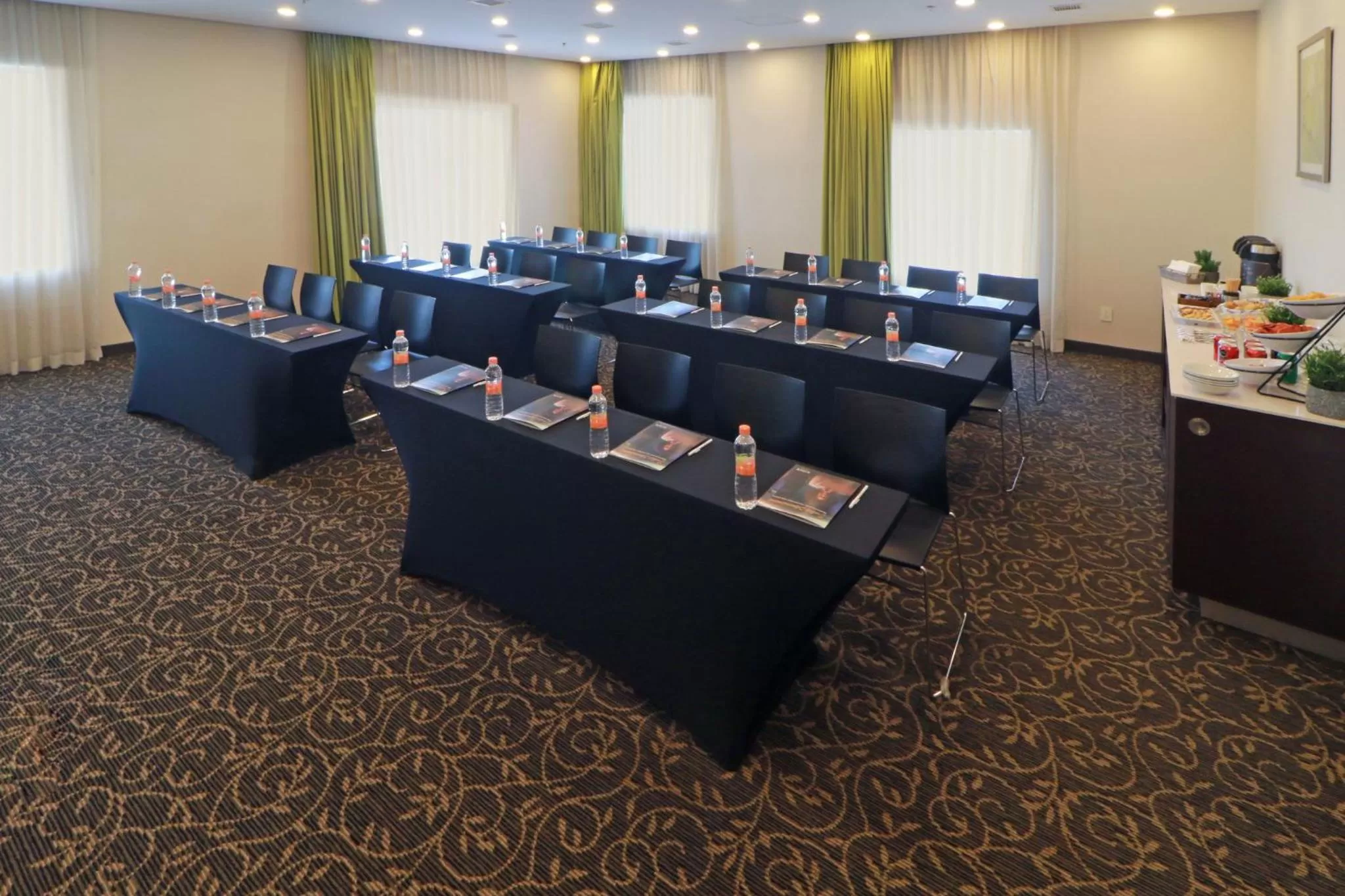 Meeting/conference room in Staybridge Suites San Luis Potosi by IHG