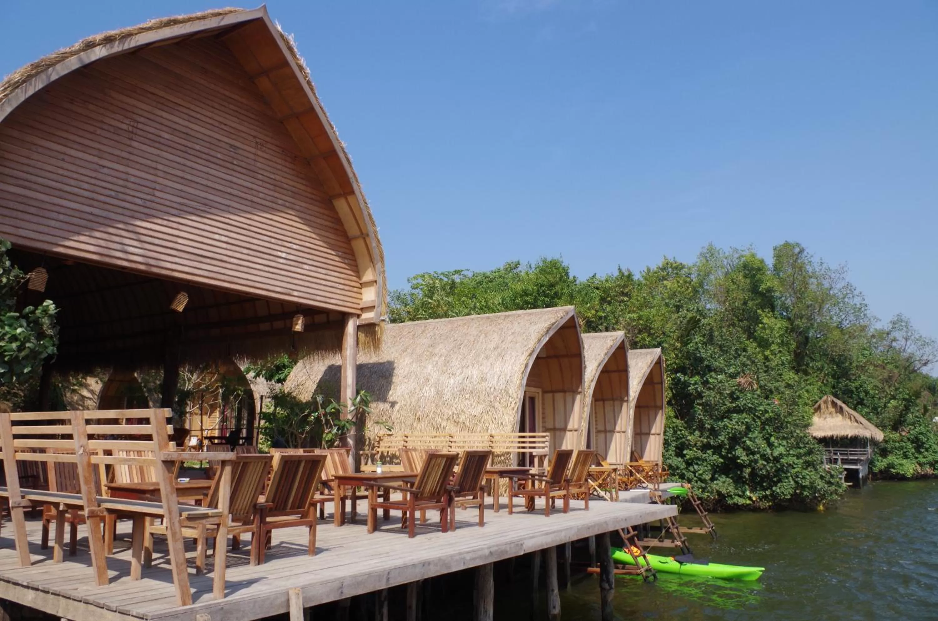 Restaurant/places to eat in Bamboo Bungalow