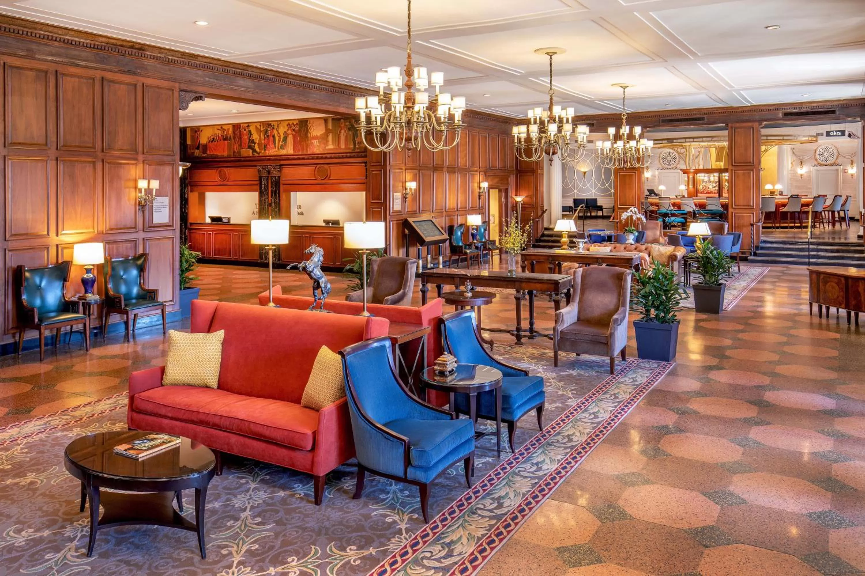 Lobby or reception in Hotel Roanoke & Conference Center, Curio Collection by Hilton