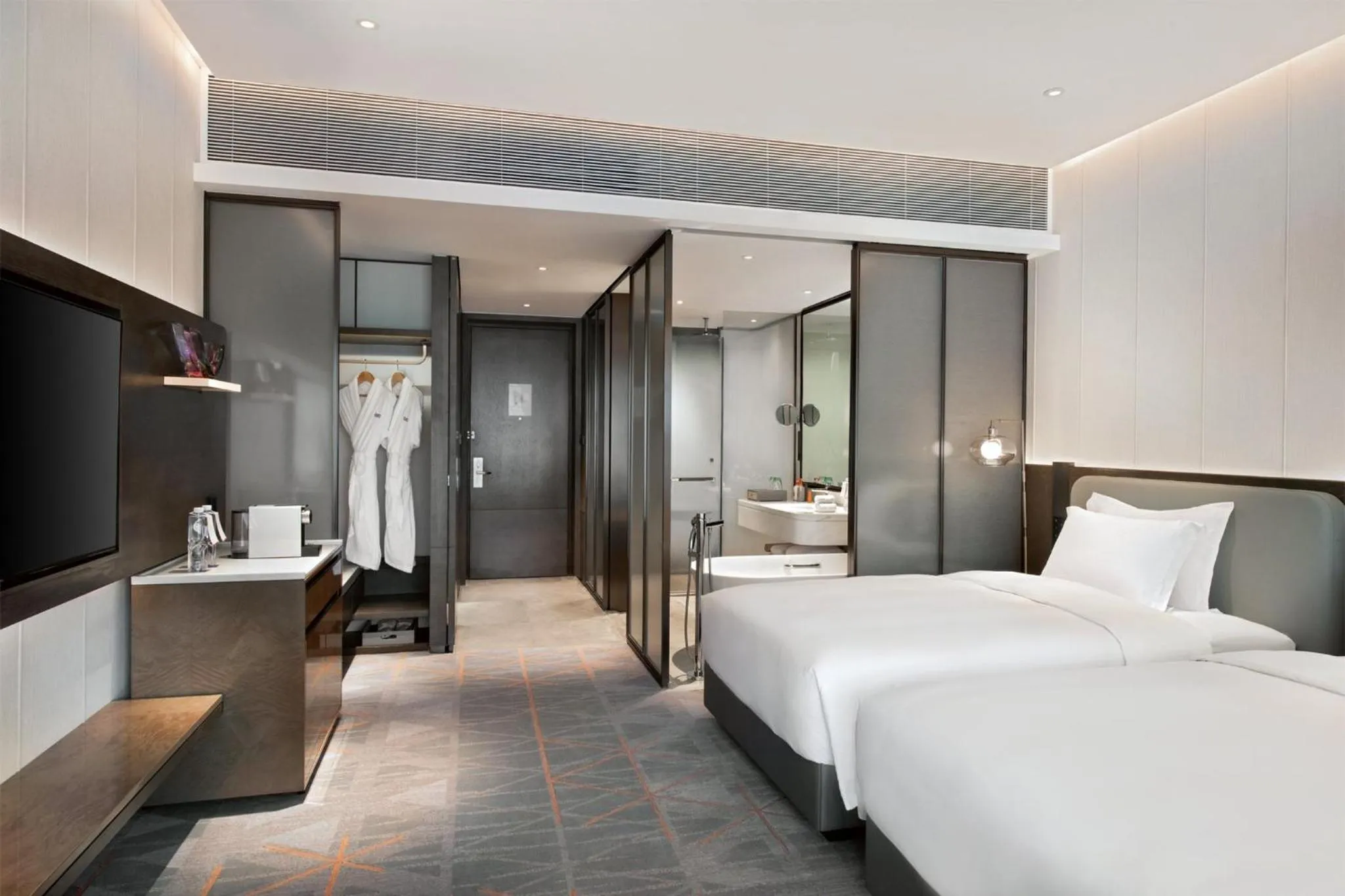 Photo of the whole room, Bed in Crowne Plaza Wuhan Optics Valley by IHG