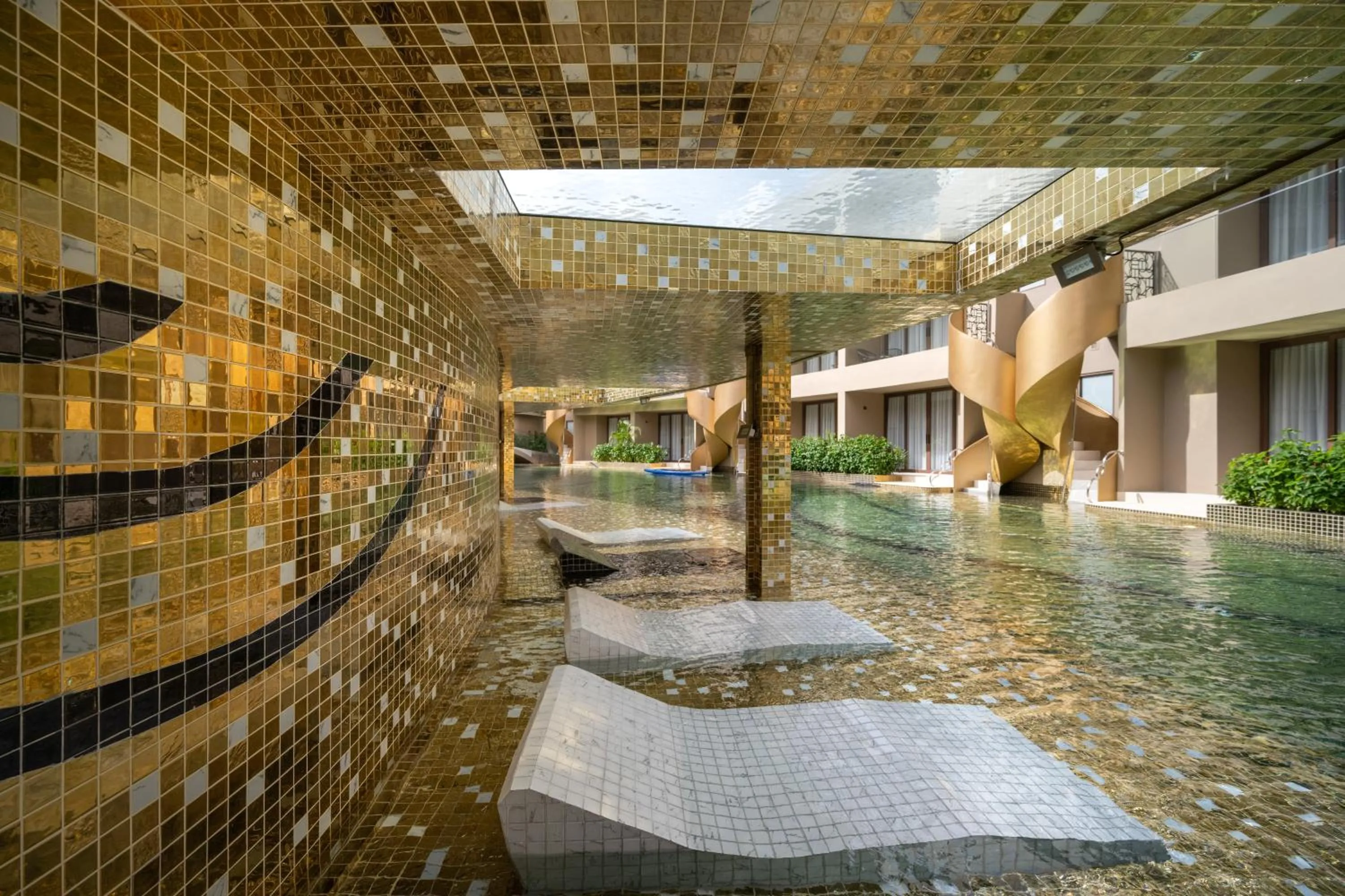 Swimming pool in Metadee Concept Hotel