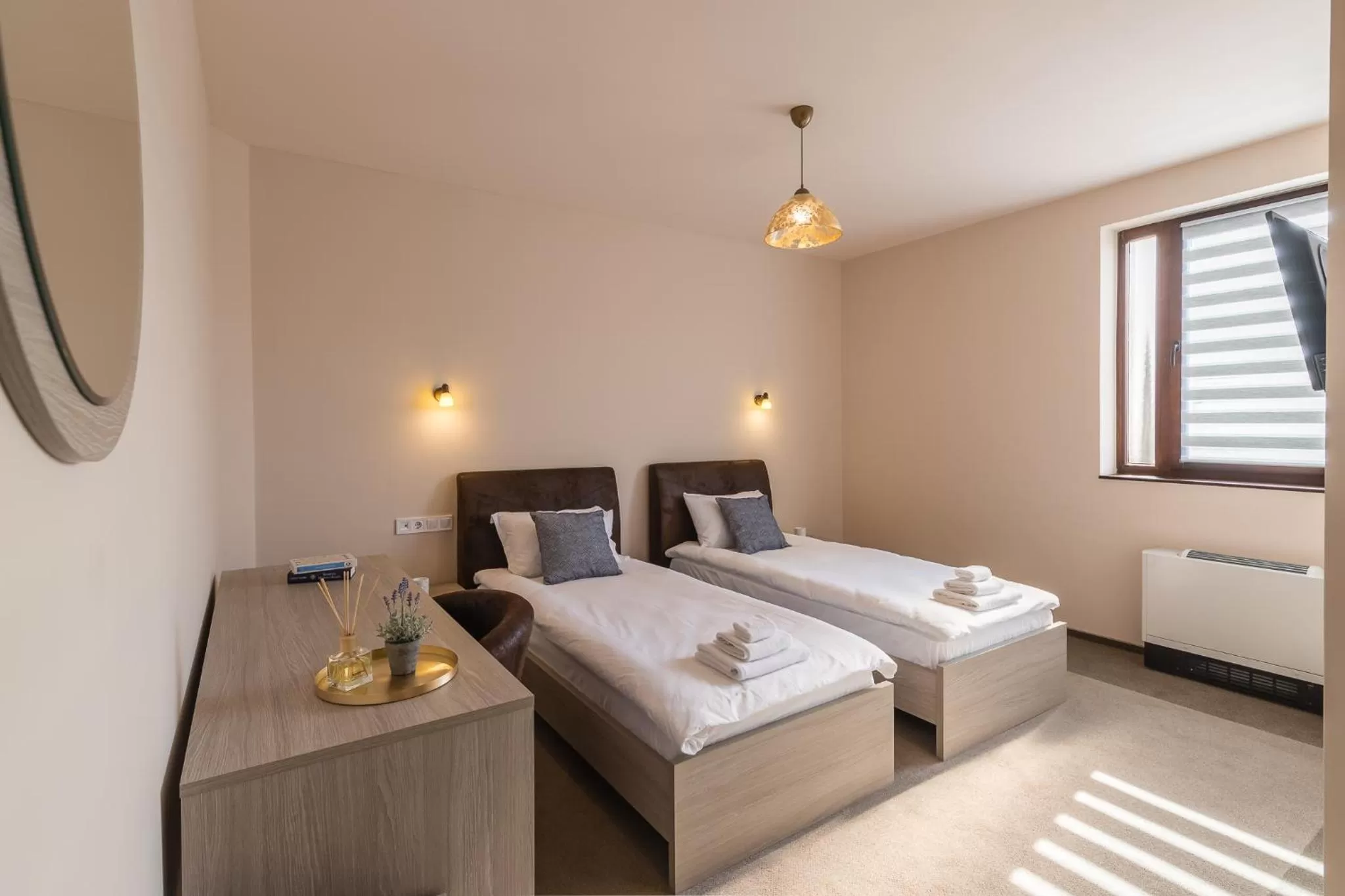 Bed in Pensiunea Select Central