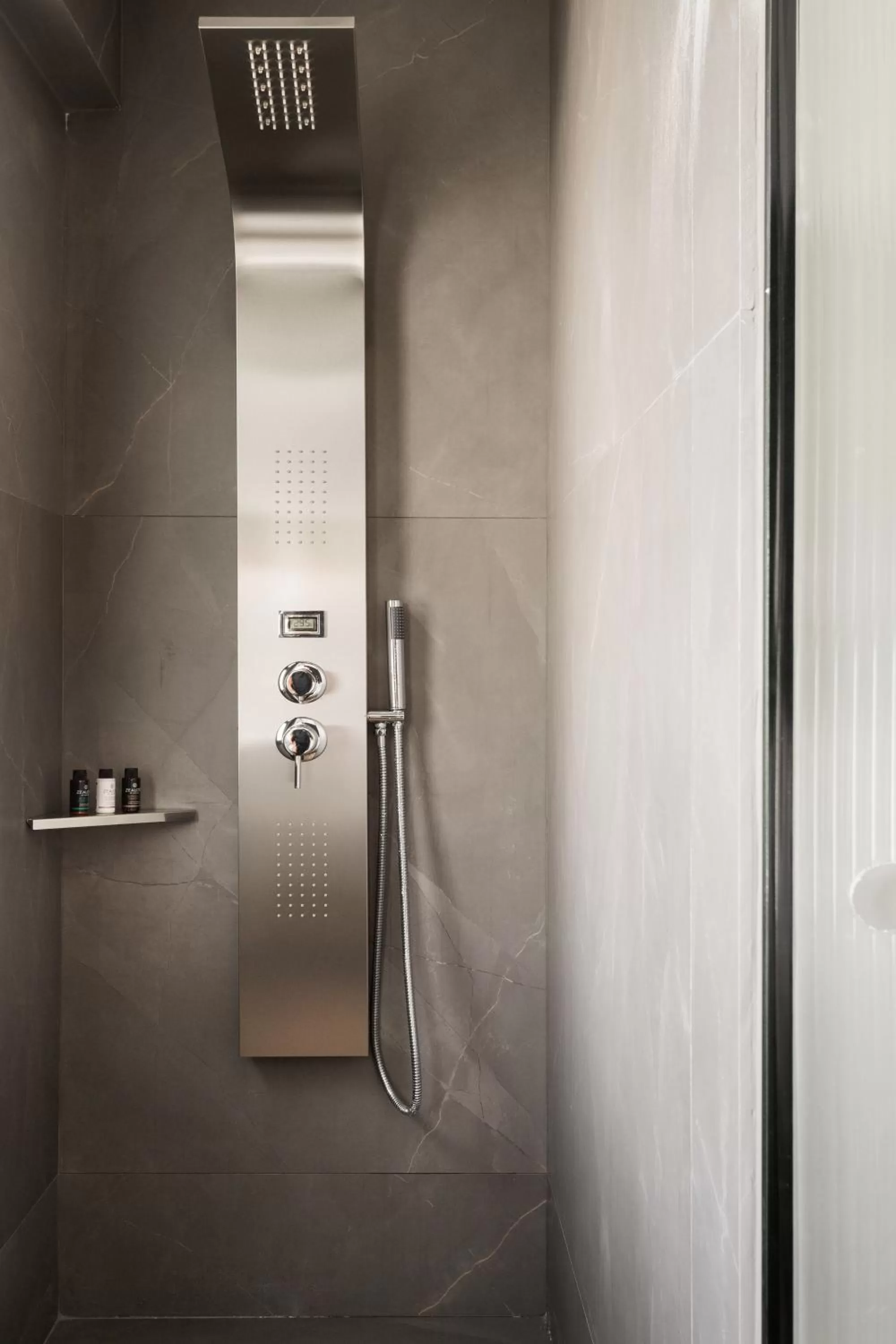 Shower in LUX&EASY Athens Downtown Apartments