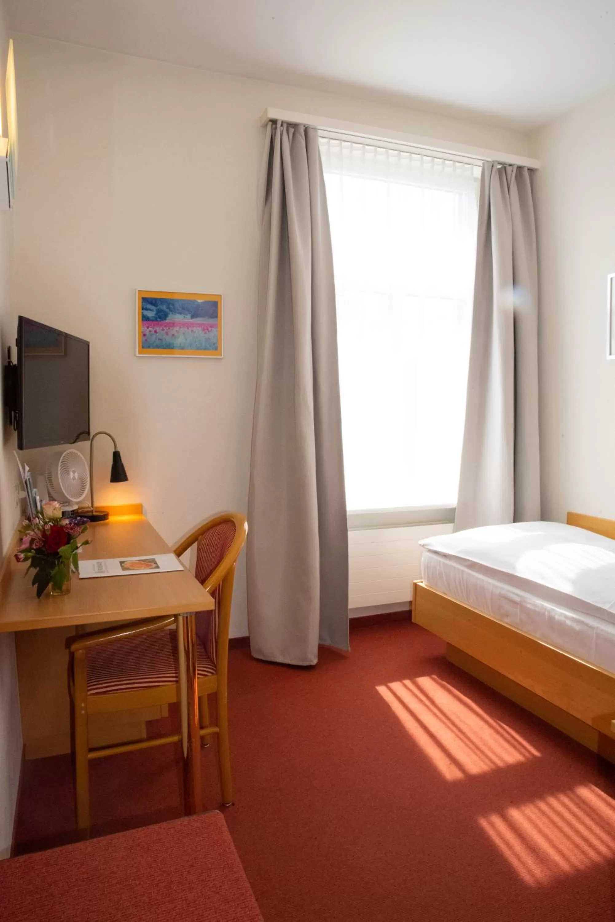 Bed in Hotel Promenade