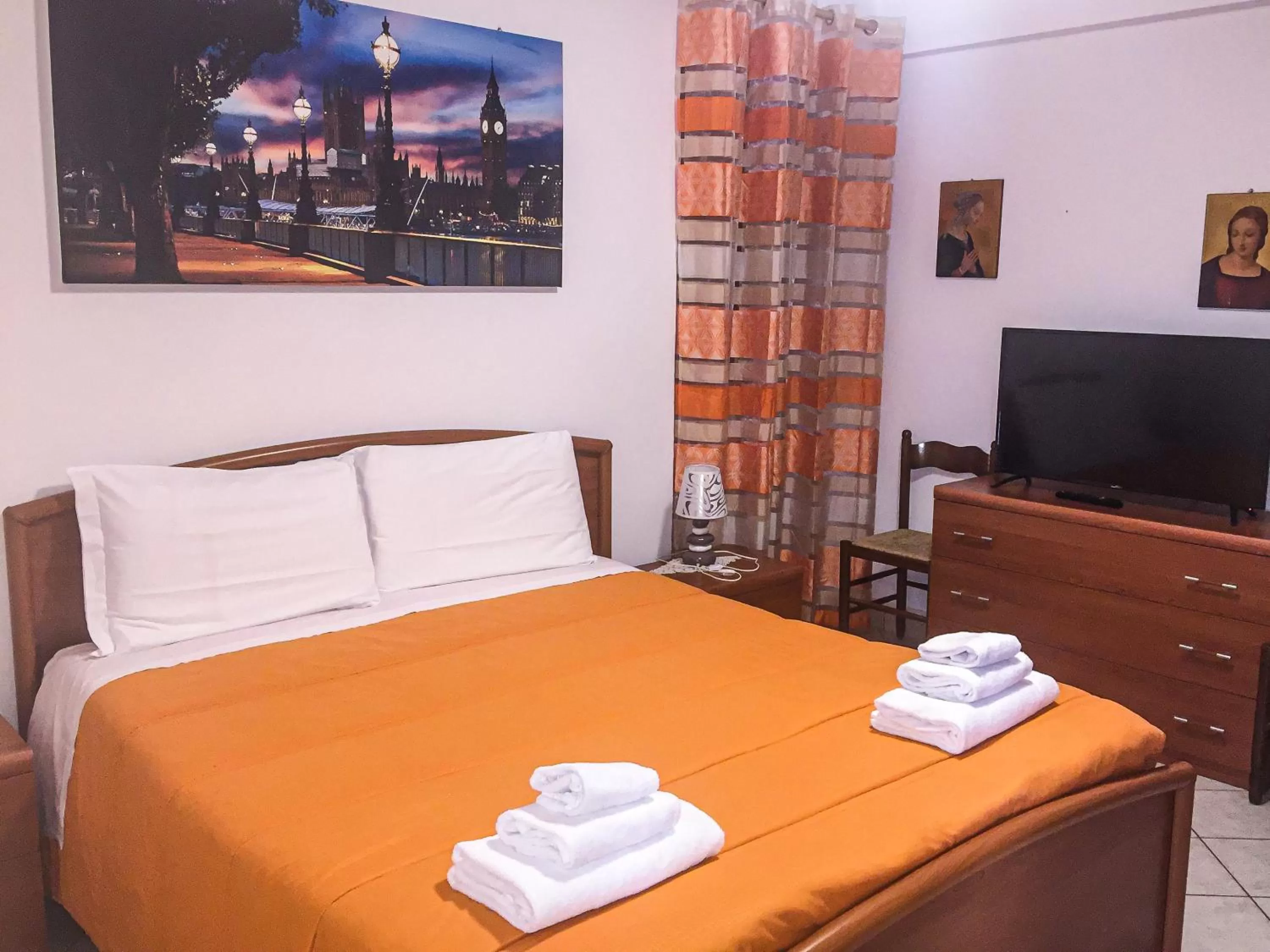 Photo of the whole room, Bed in B&B Villa Sophie