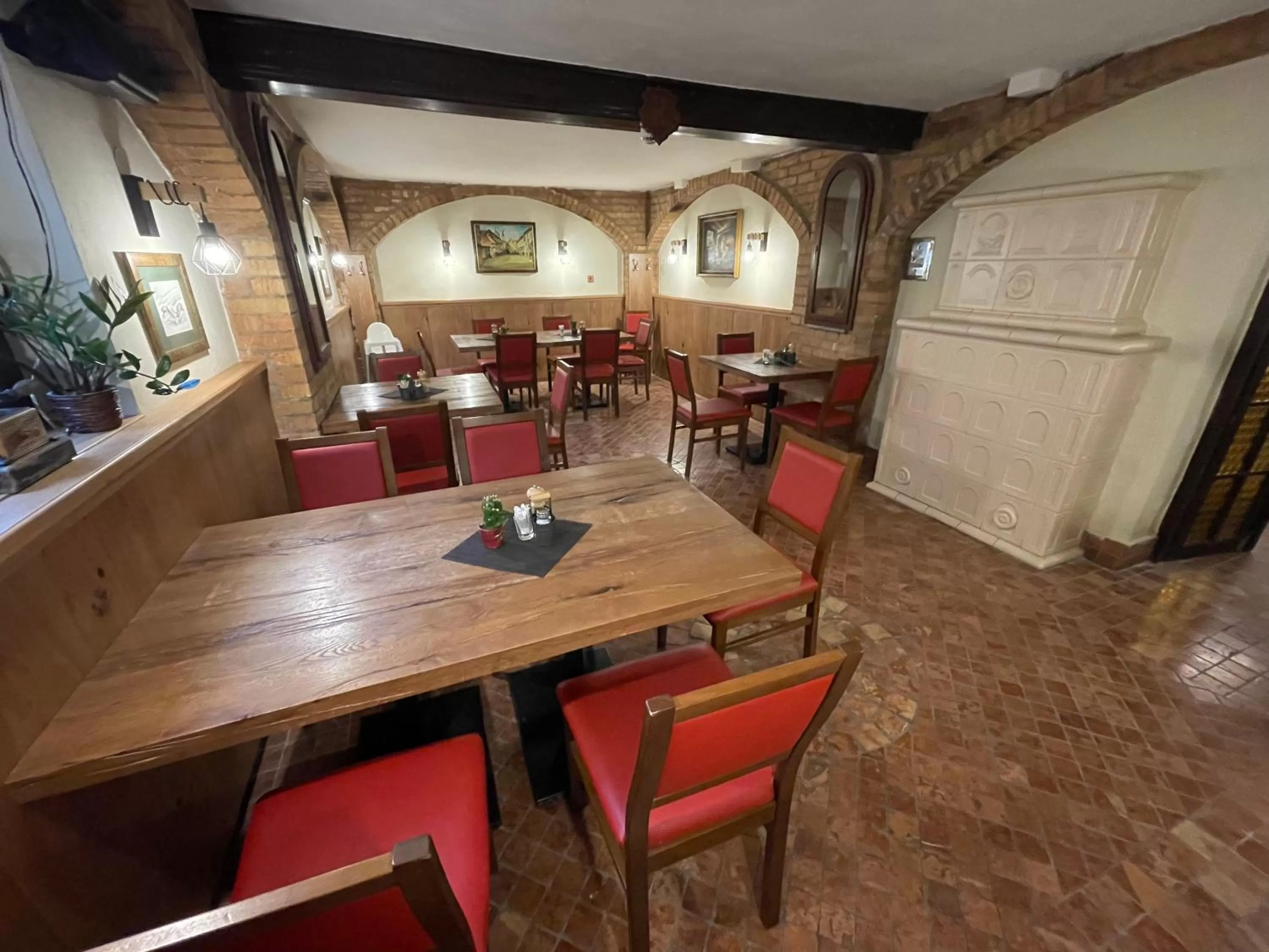 Restaurant/places to eat in Révész Hotel, Restaurant and Rosa Spa