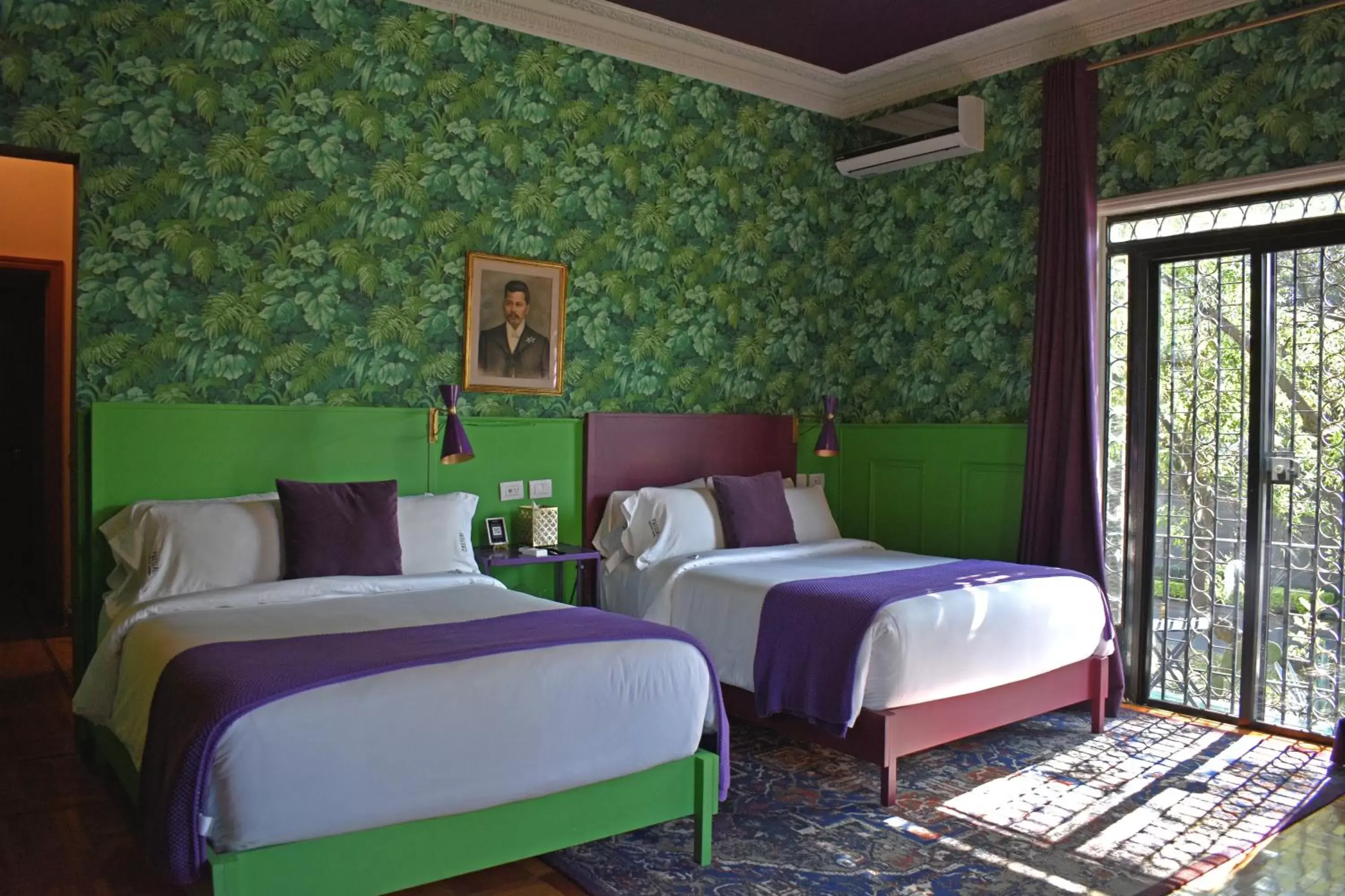 Family Suite with Balcony in Pug Seal Polanco Anatole France Family Suite with Balcony in Pug Seal Polanco Anatole France