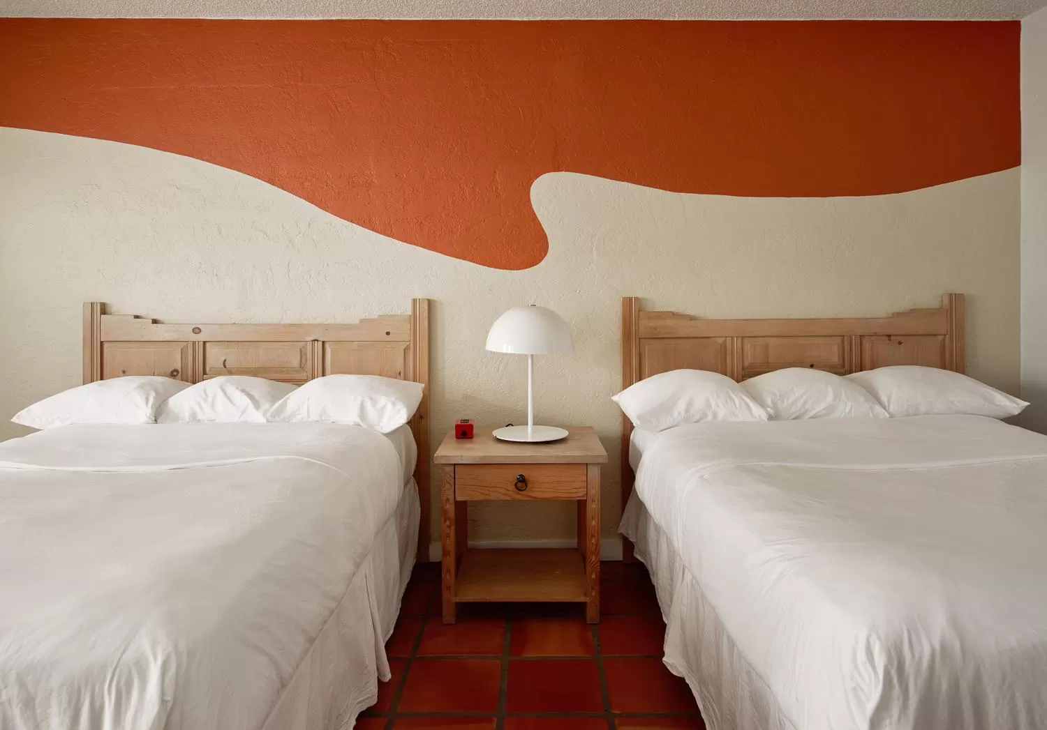 Standard Room with Two Queen Beds in El Rey Court