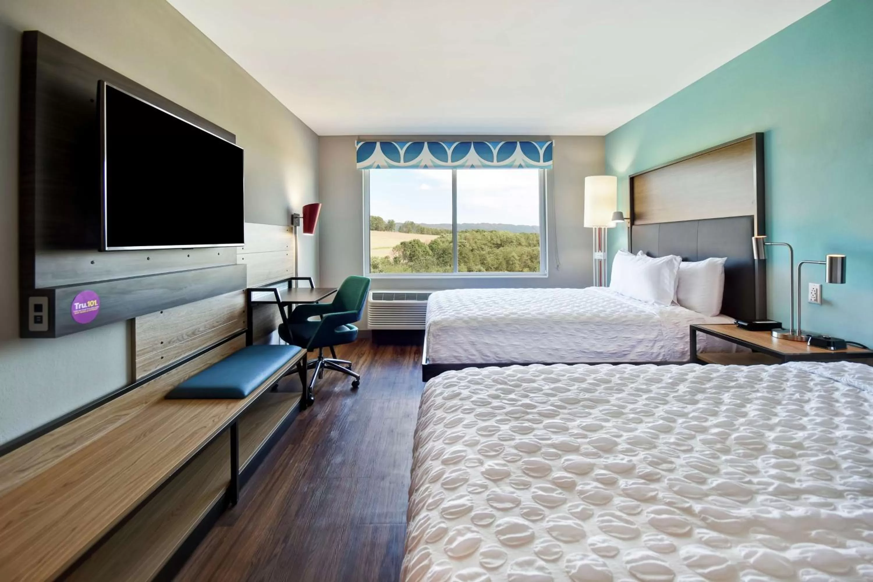 Bed in Tru By Hilton Wytheville Va