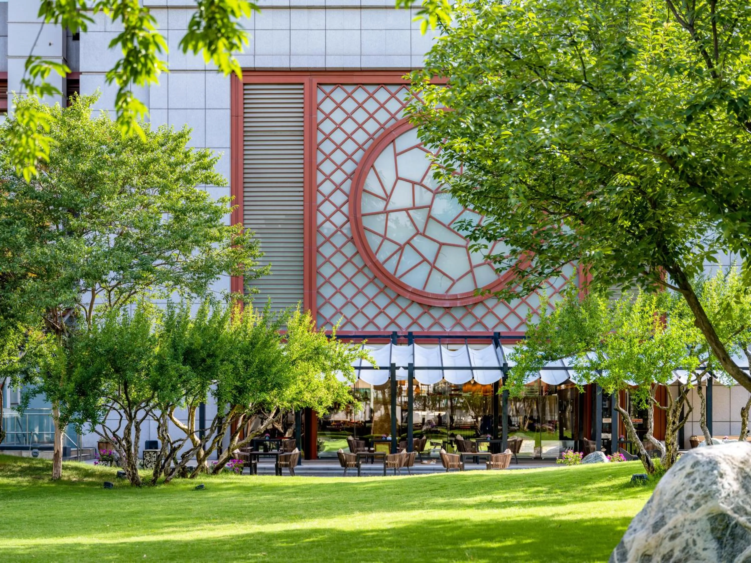 Restaurant/places to eat in Shangri-La Xian