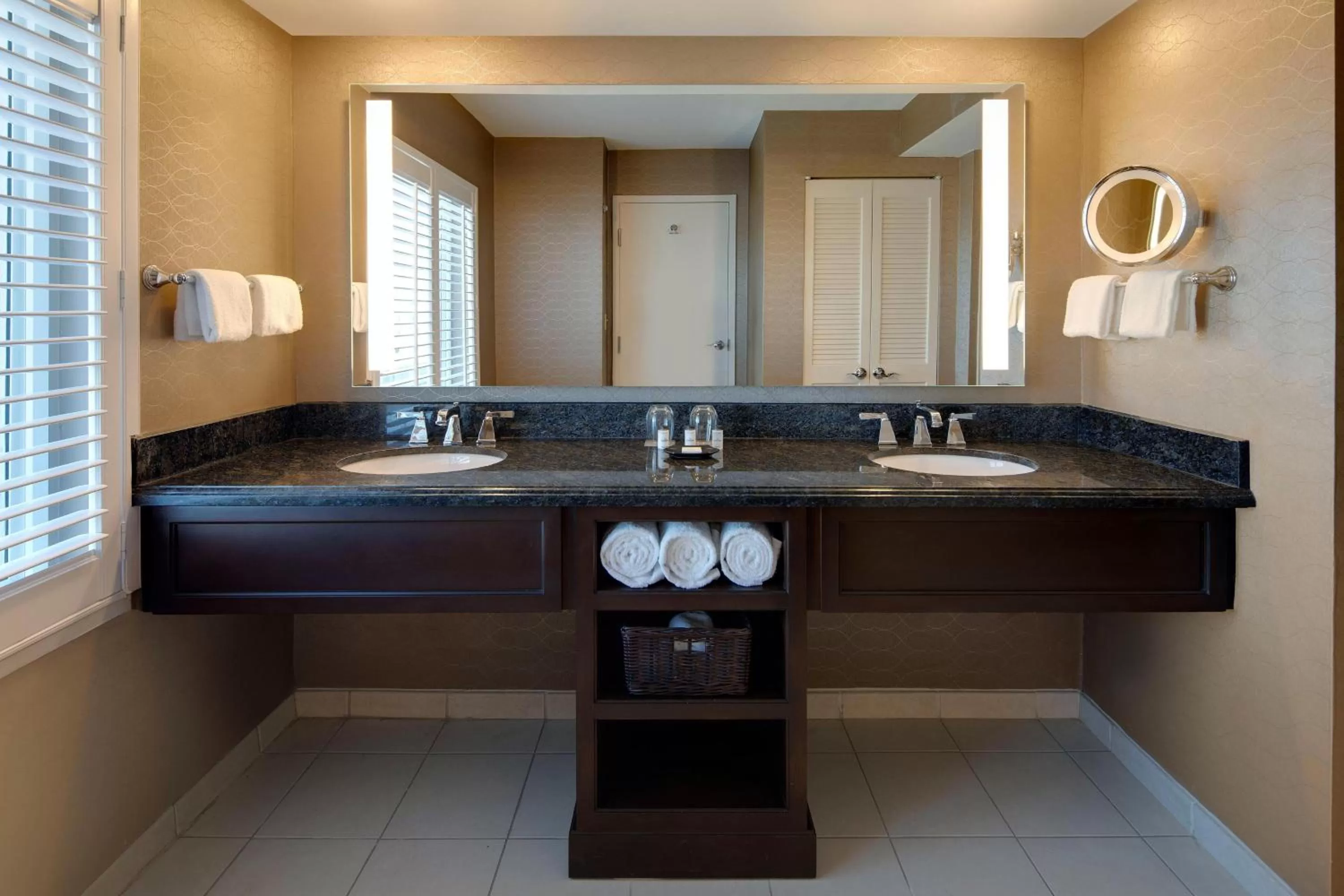 Bathroom in Sheraton Suites Fort Lauderdale West
