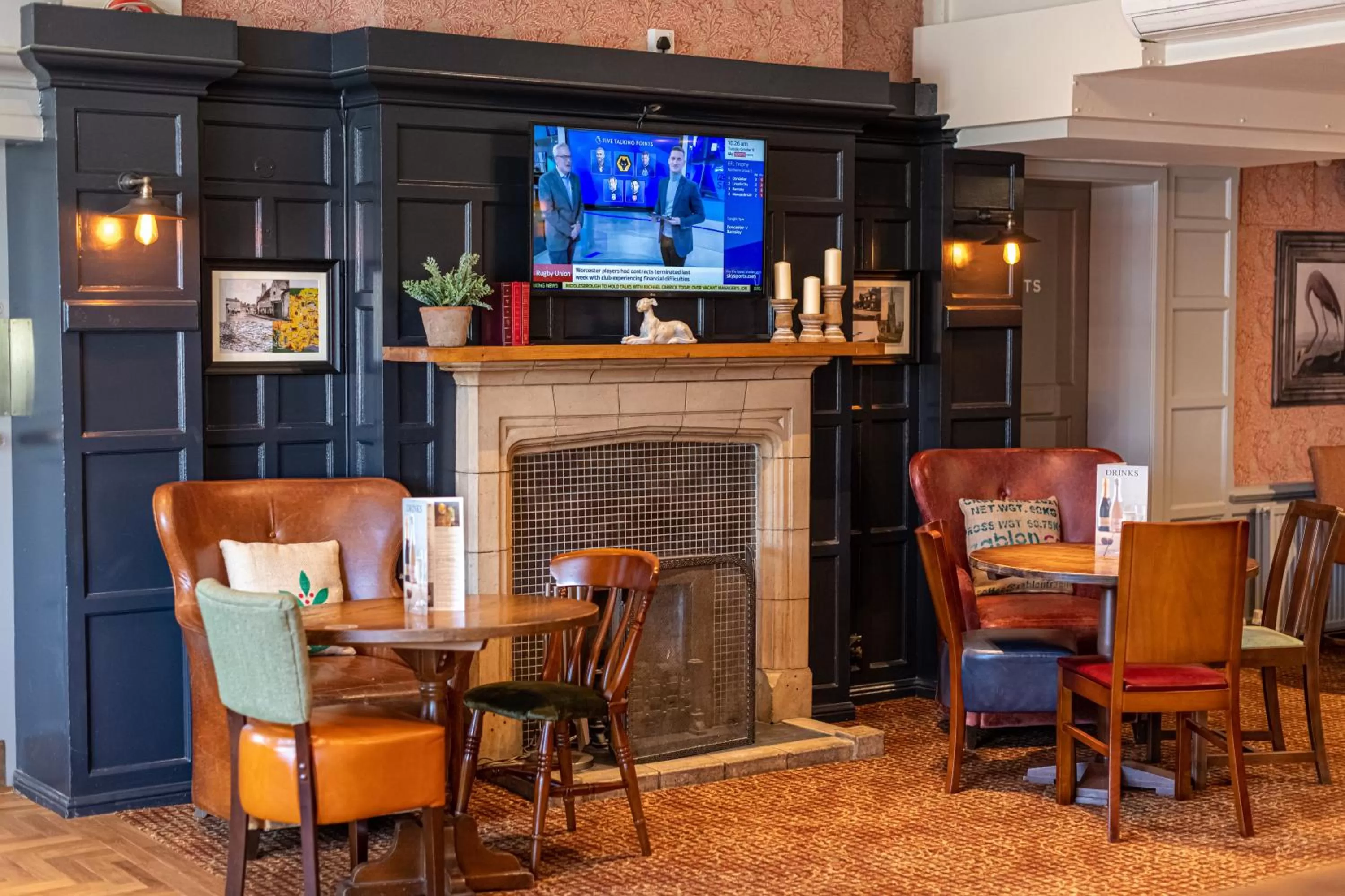 Restaurant/places to eat in The Railway by Innkeeper's Collection