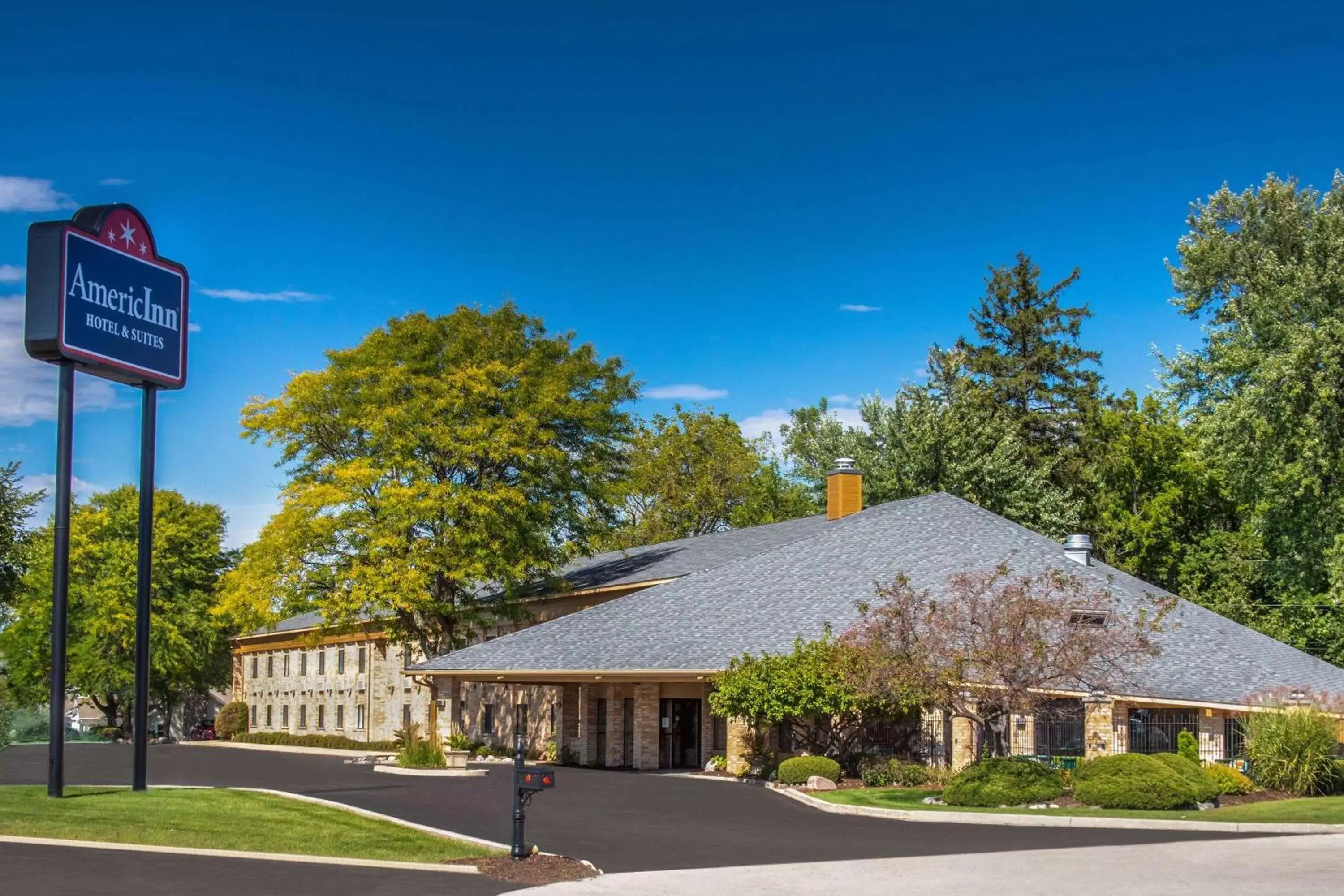 AmericInn and Suites by Wyndham Delafield-Waukesha-Milwaukee AmericInn and Suites by Wyndham Delafield-Waukesha-Milwaukee