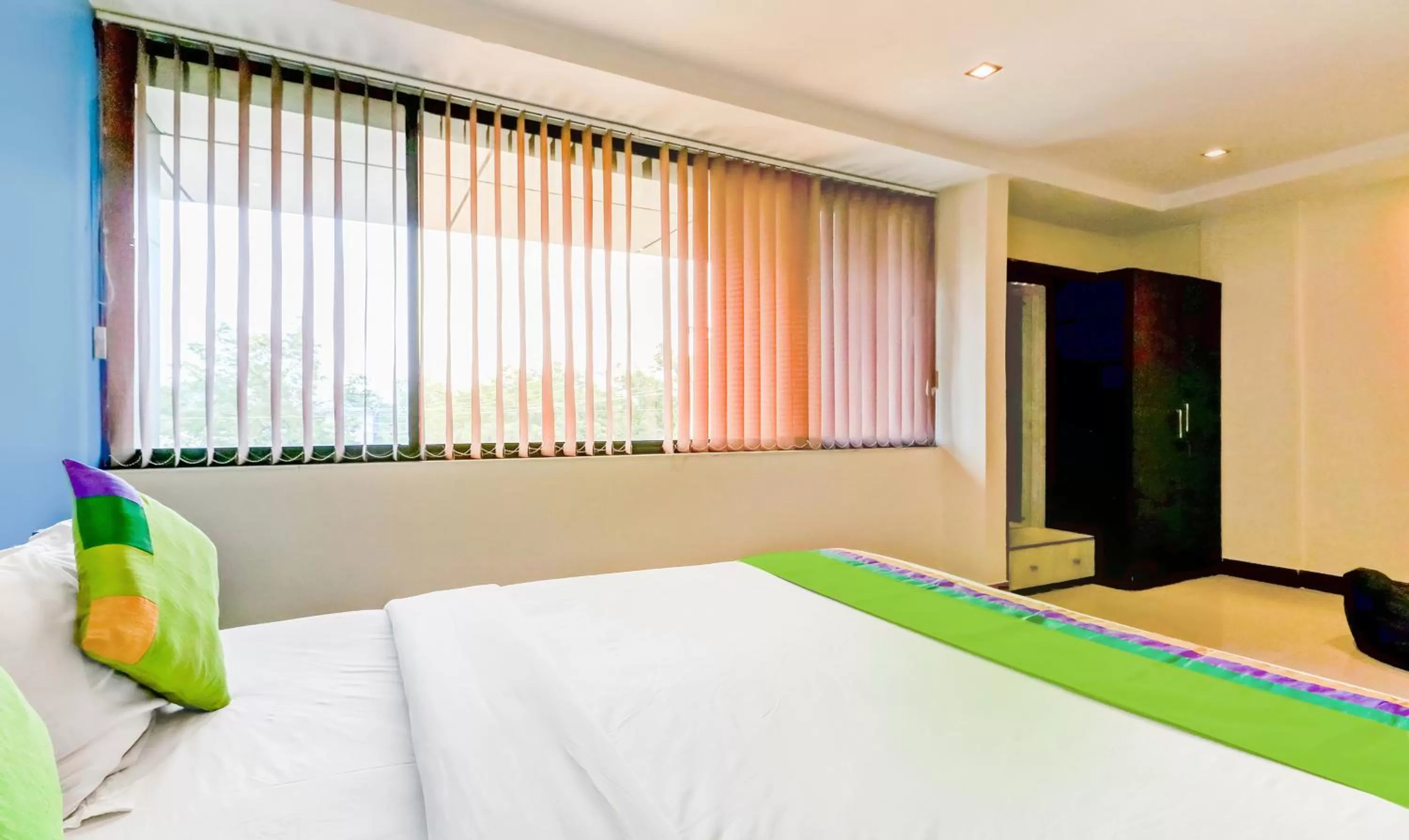 Bedroom, Bed in Treebo Concerto Residentia