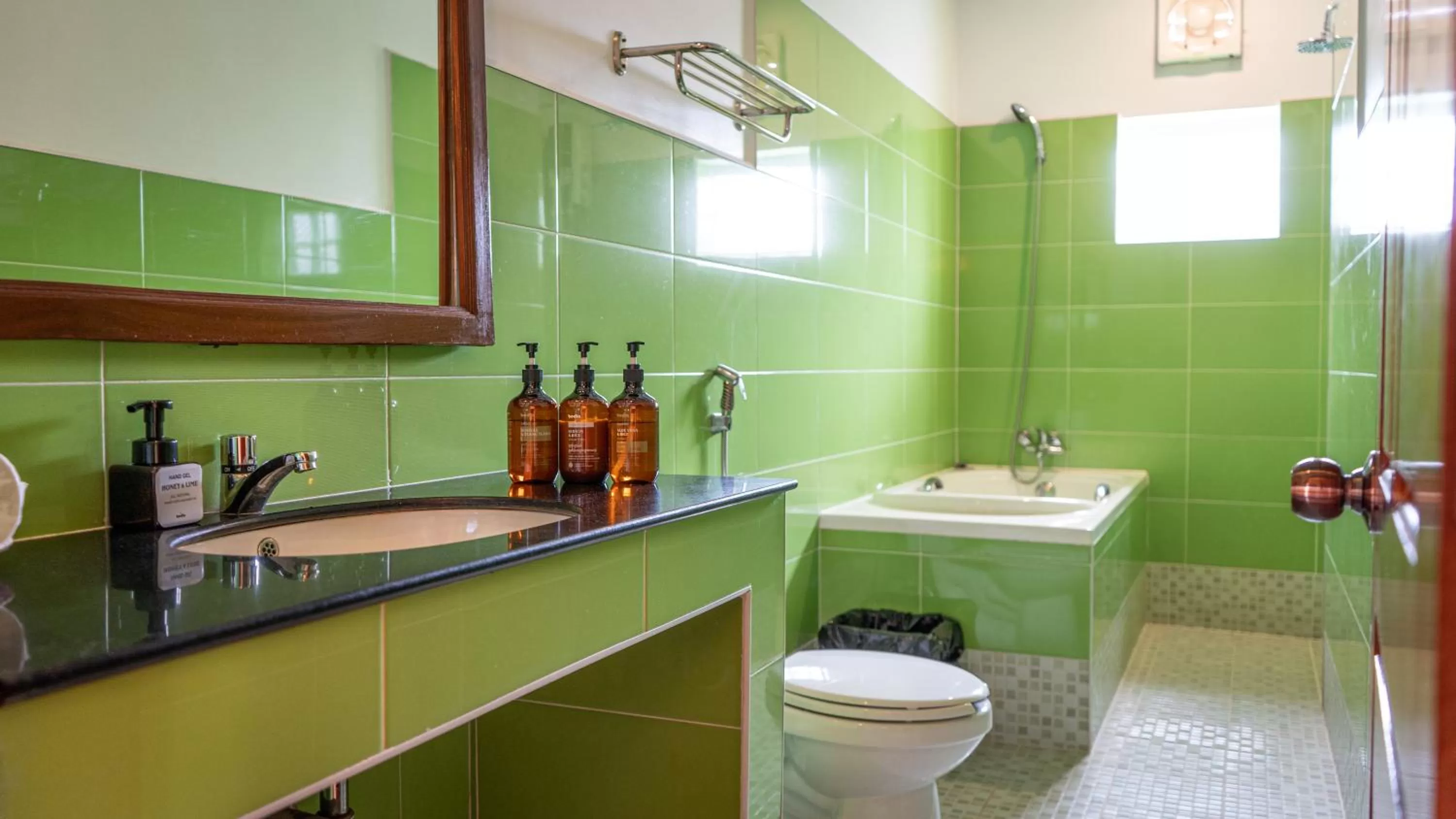 DEN HOTEL TOTONOU SIEM REAP