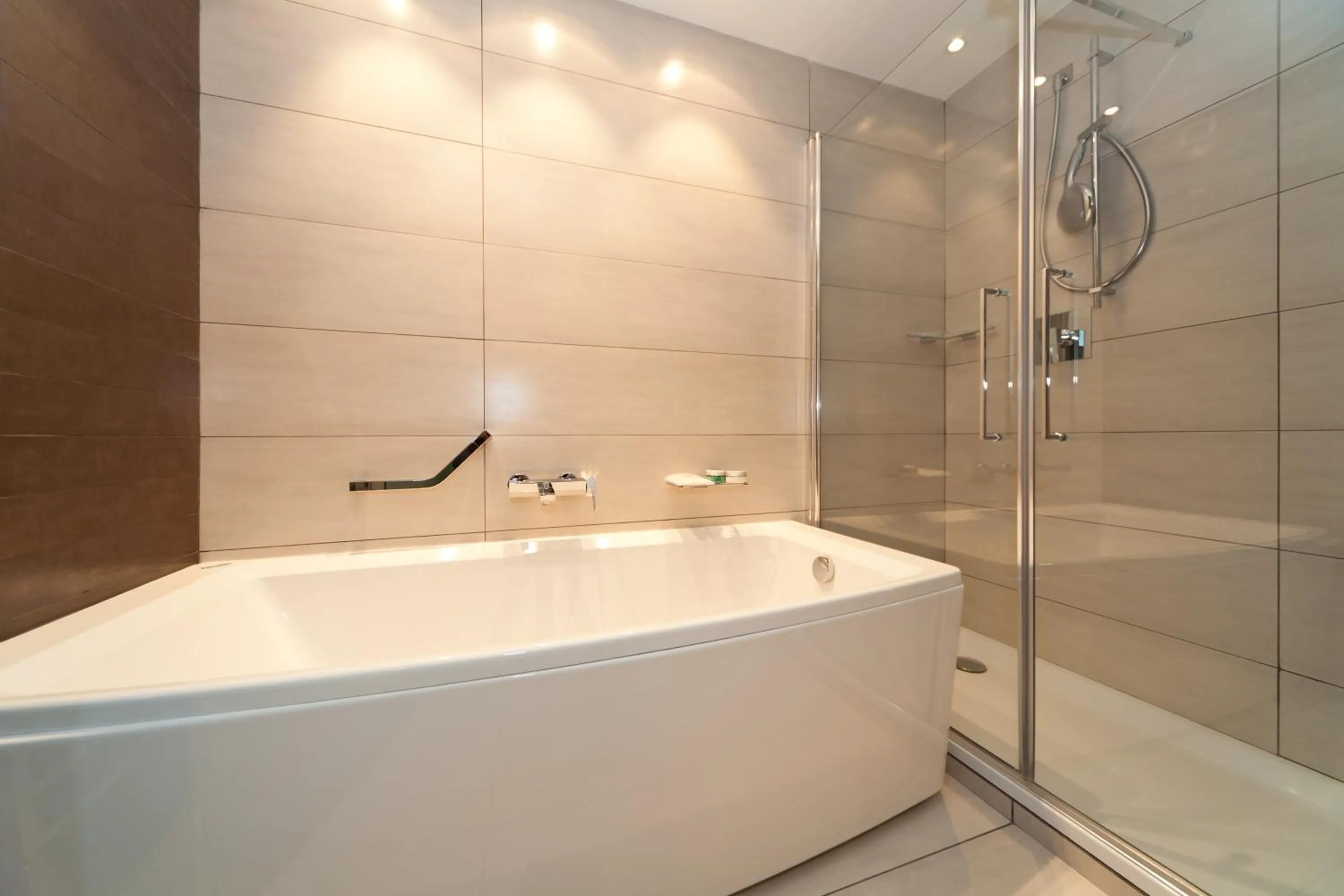 Bathroom in RMH MODENA DES ARTS