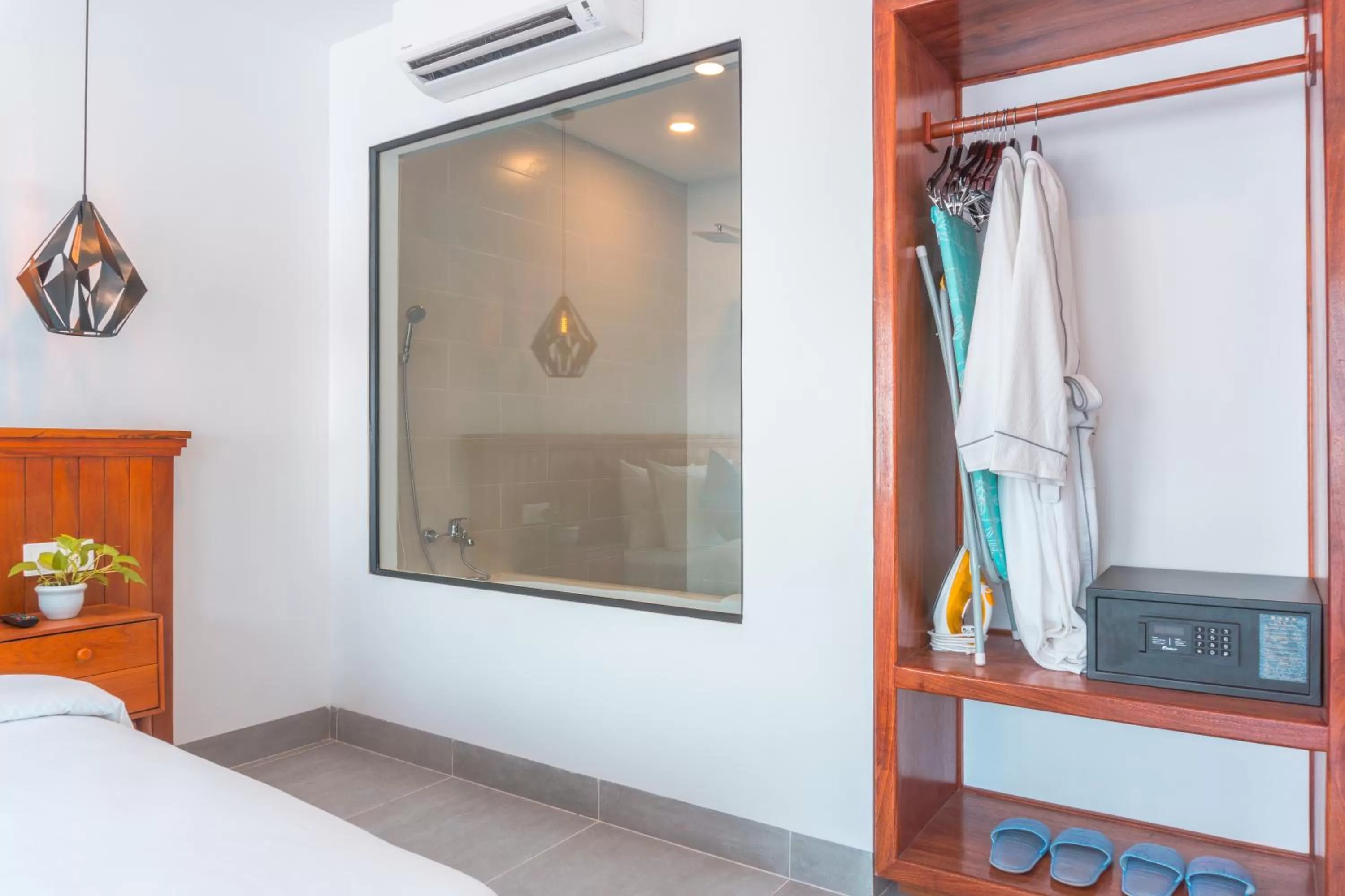 Bedroom, Bed in Angkor Aurora