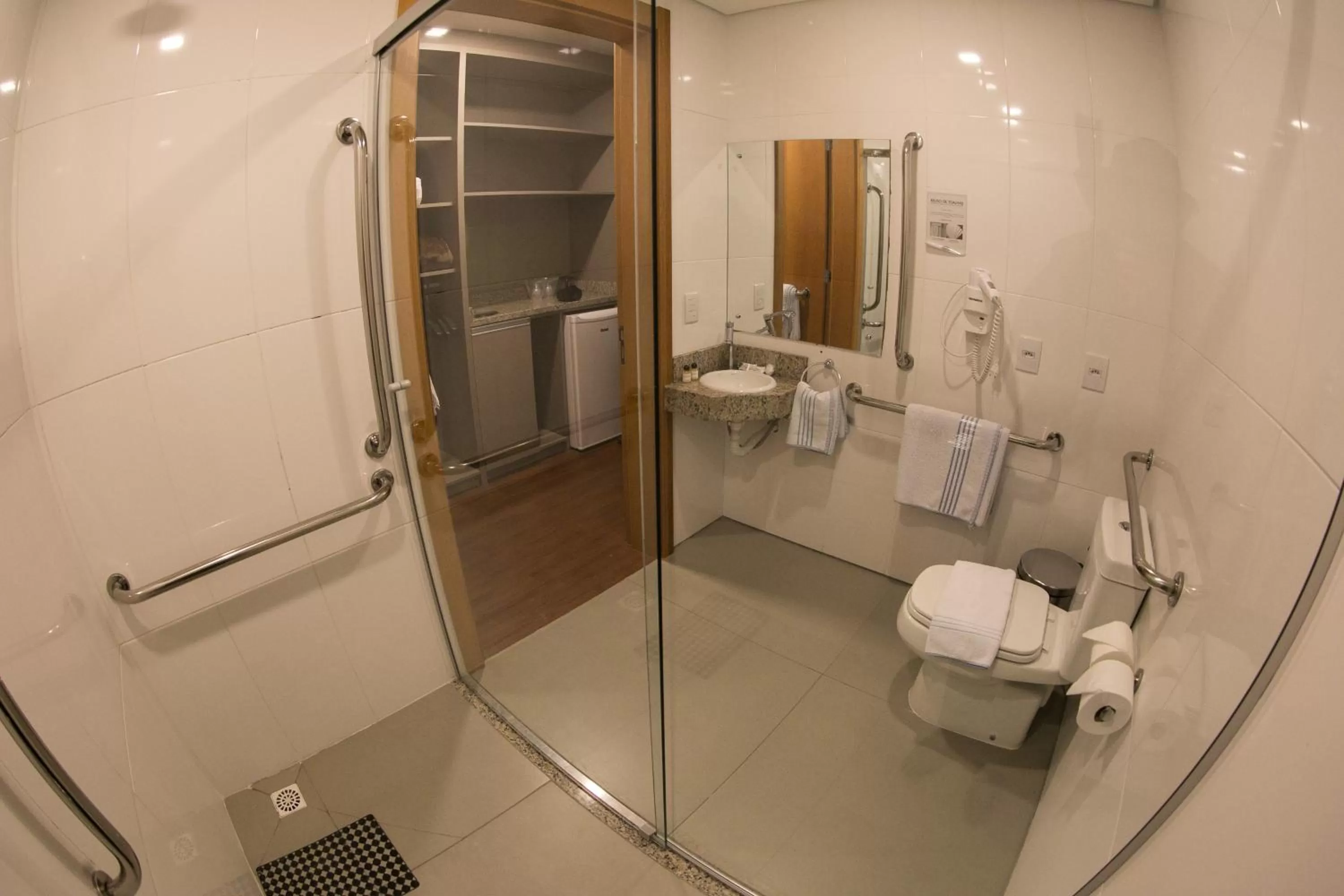 Bathroom in Hotel Dom Rafael Premium