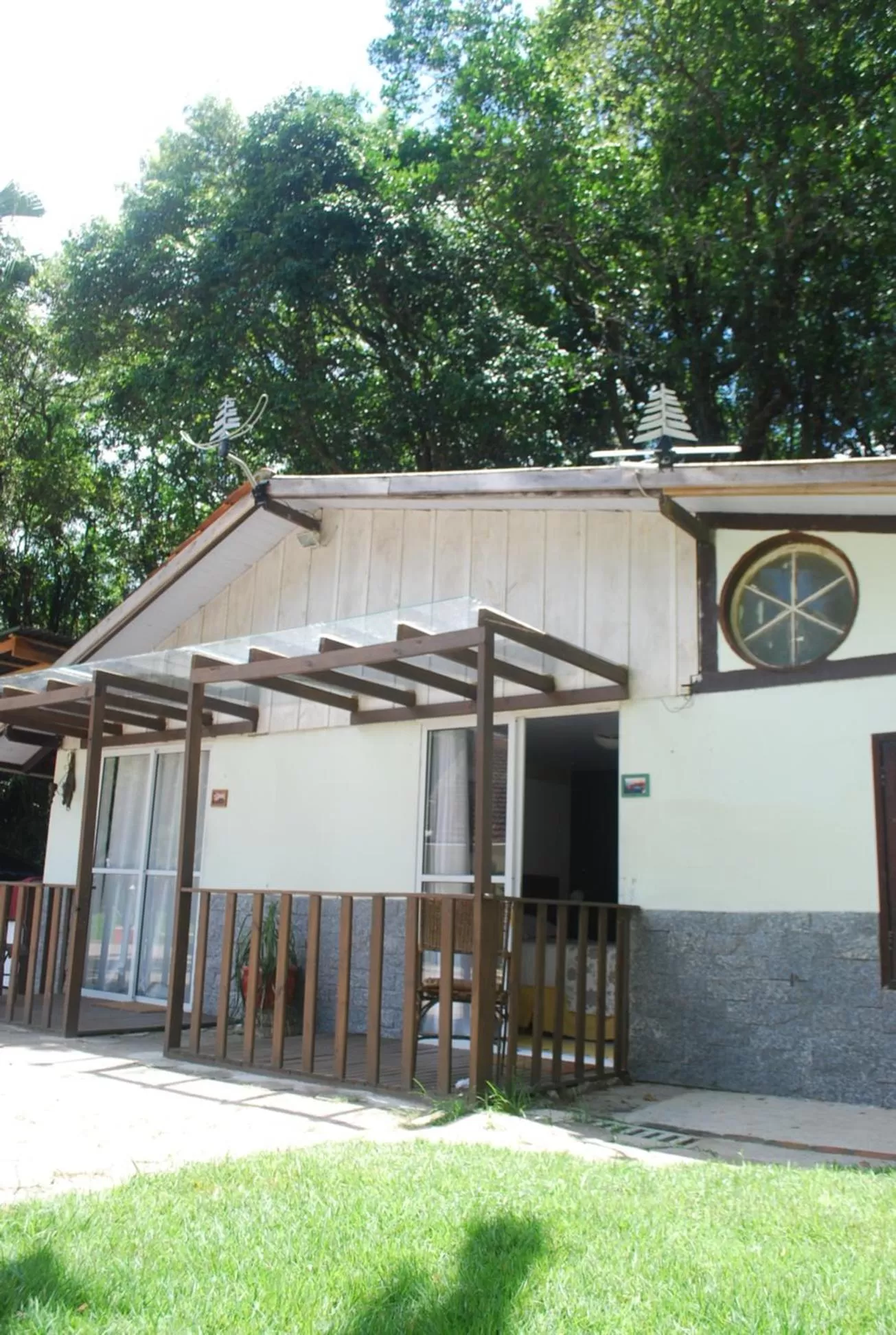 Patio, Property Building in Pousada Jardim Da Lagoa
