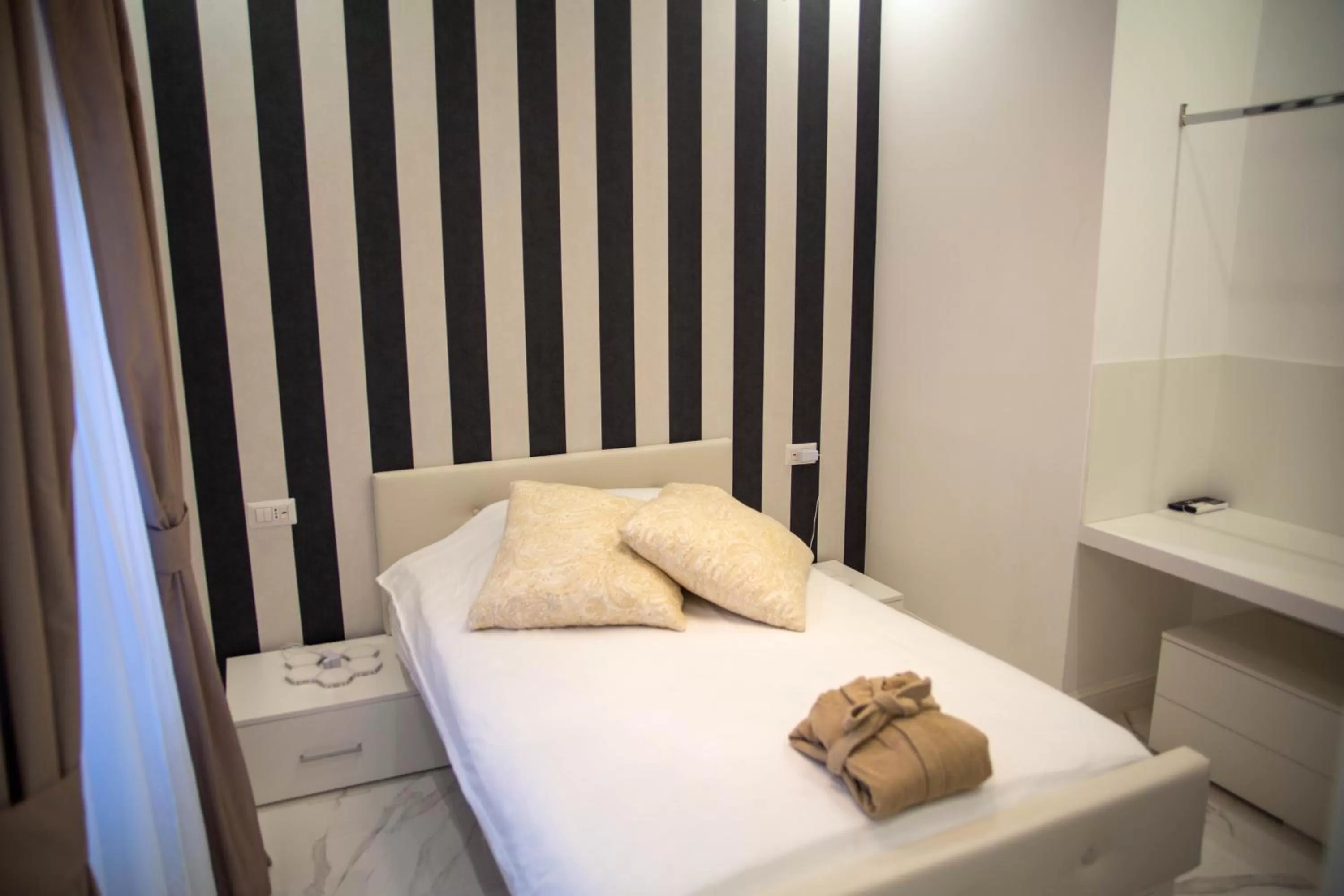 Bed in Vhouse Fiumicino