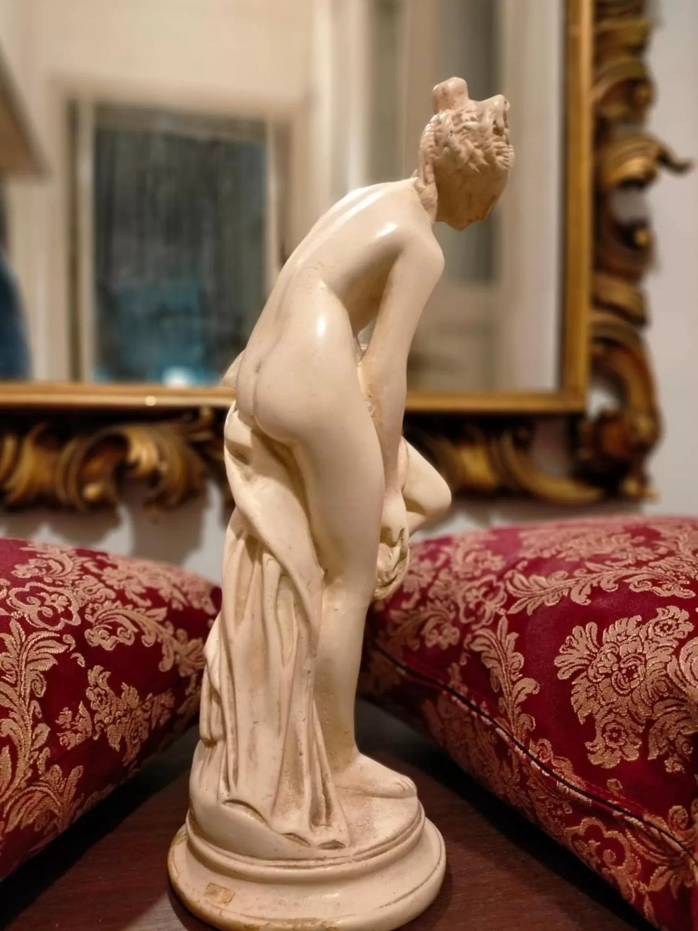 Decorative detail, Bed in BellAqua