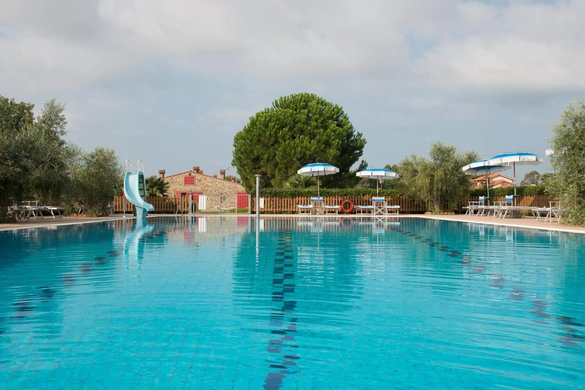 Swimming pool in San Francesco Relais