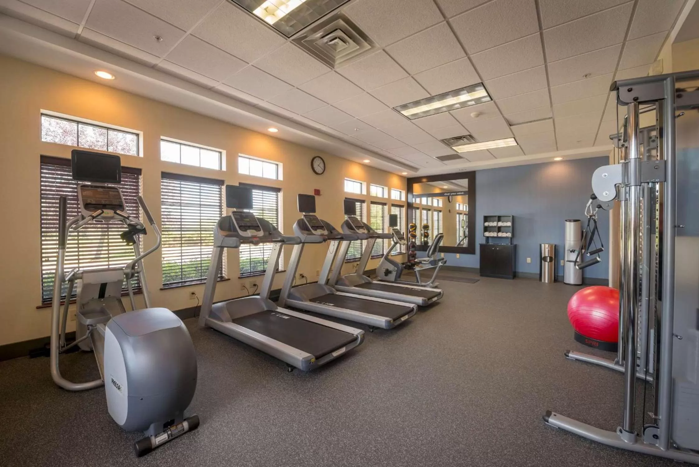 Fitness centre/facilities in Hampton Inn & Suites Binghamton/Vestal