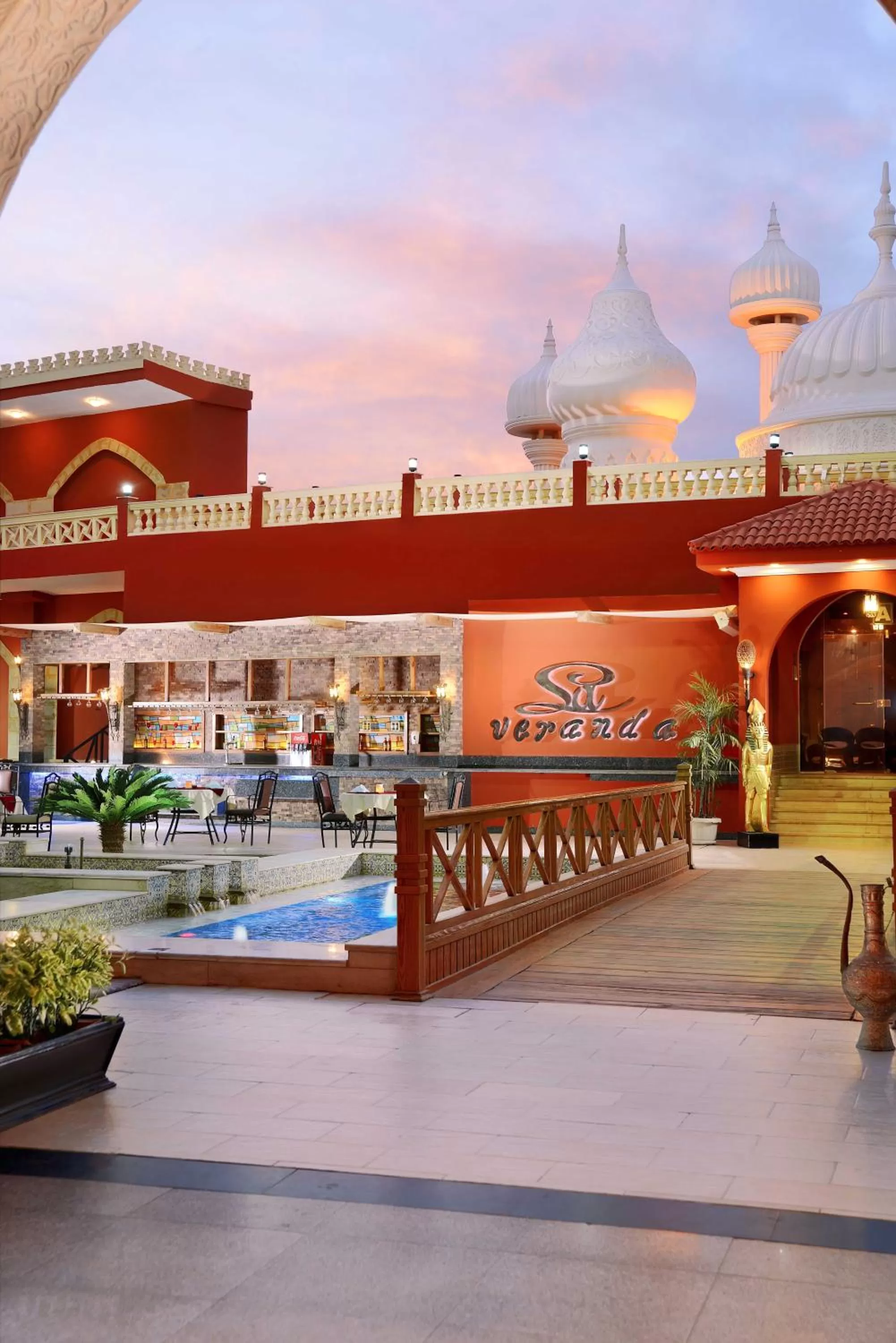 Lounge or bar in Pickalbatros Alf Leila Wa Leila Resort - Neverland Hurghada