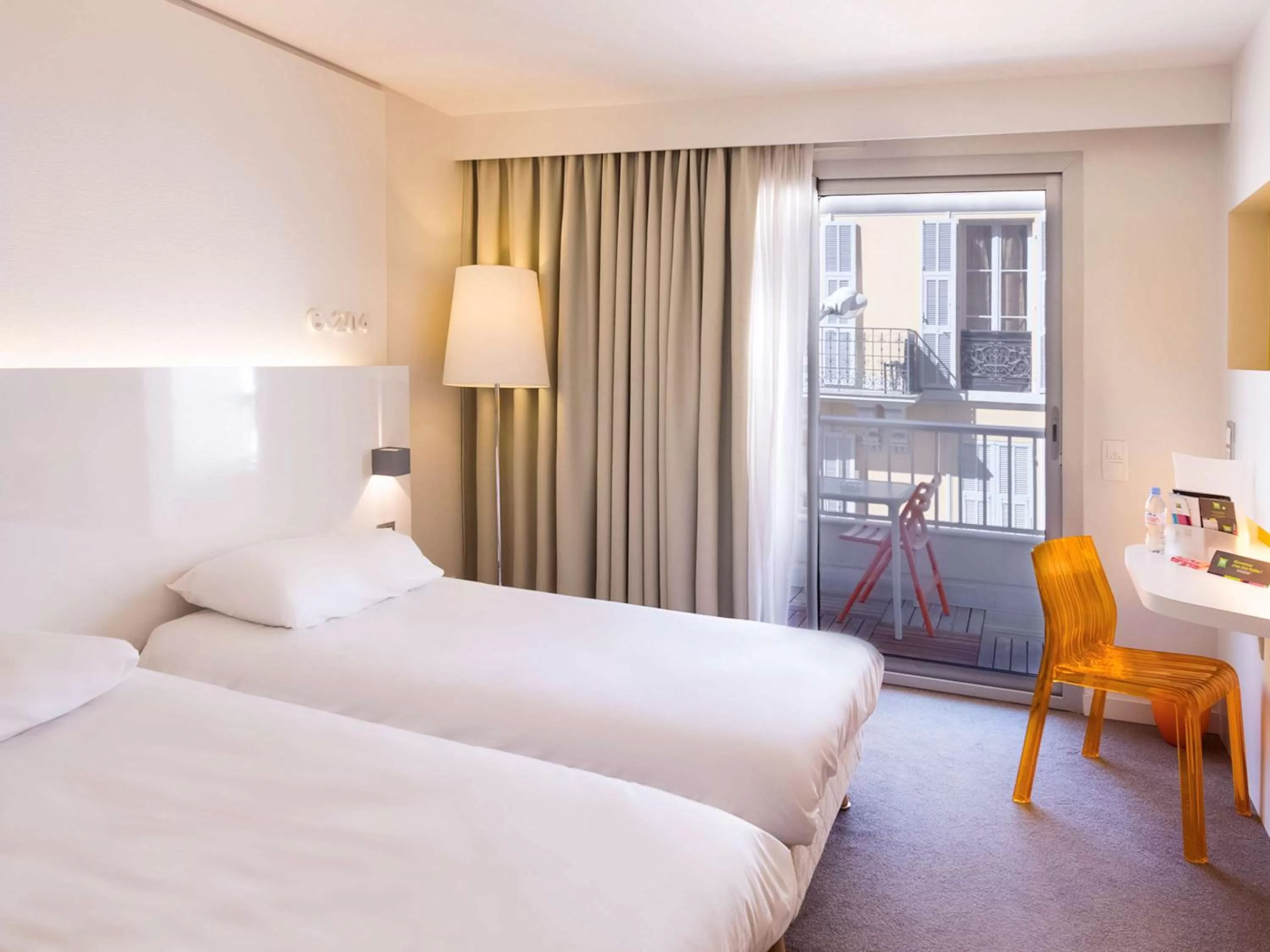 Photo of the whole room, Bed in Ibis Styles Menton Centre