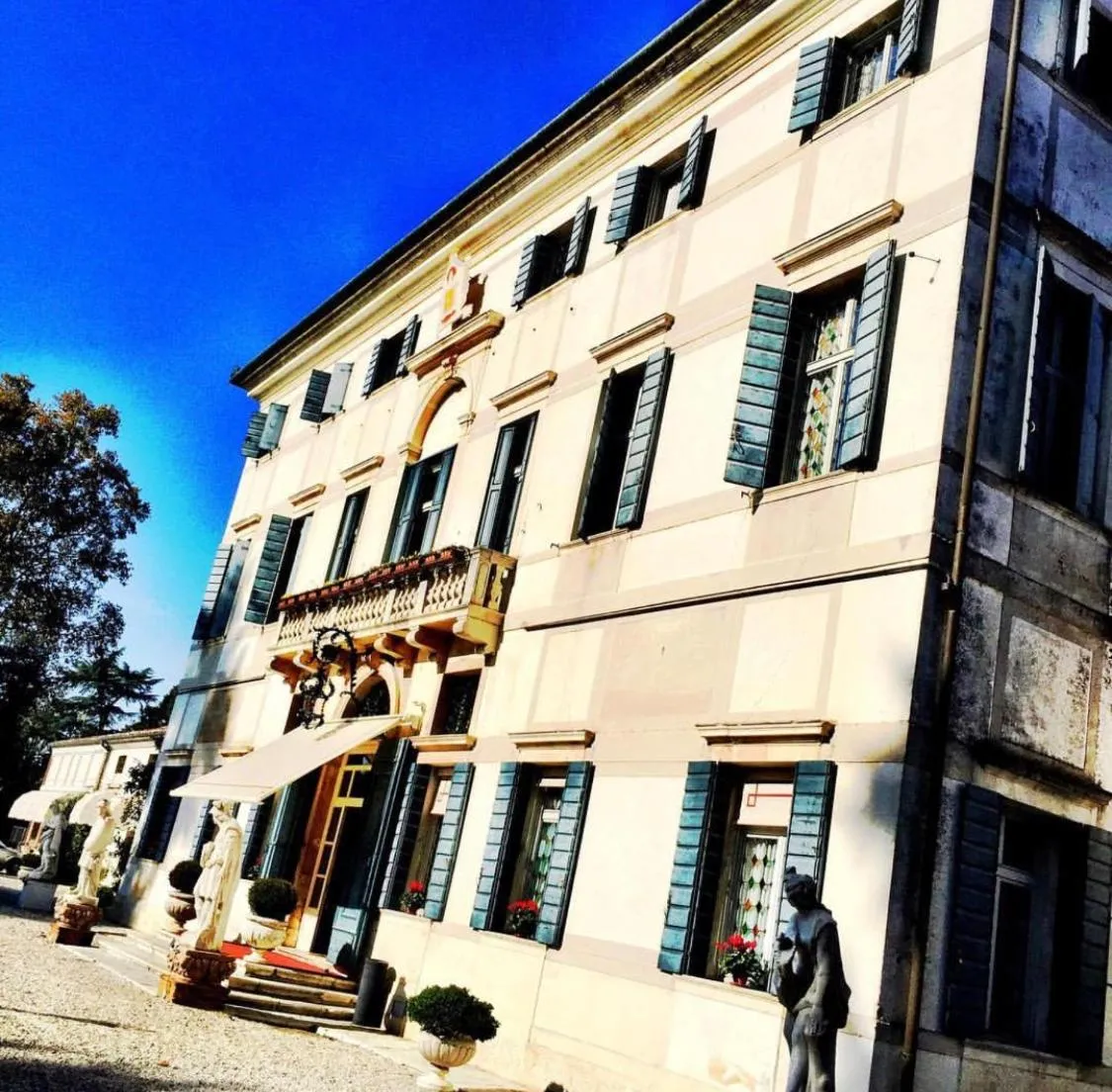 Property building in Hotel Villa Condulmer