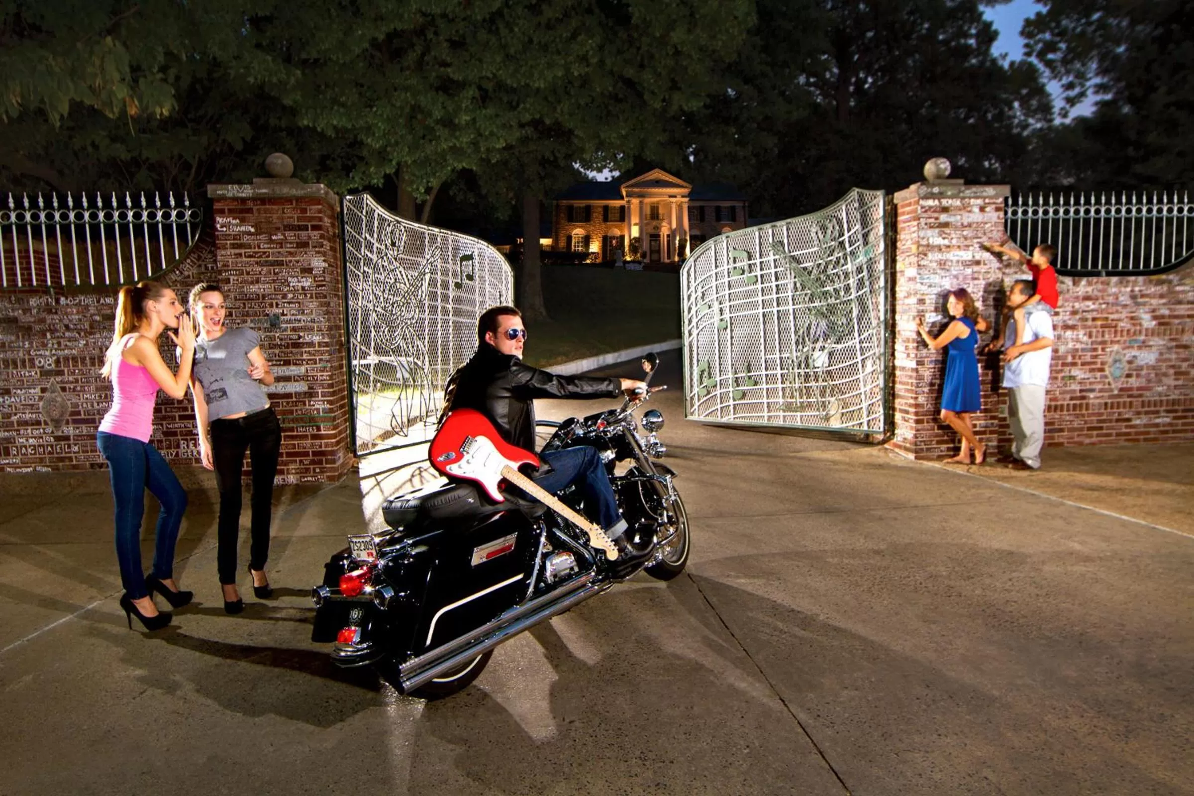 Area and facilities in Crowne Plaza Memphis Downtown by IHG