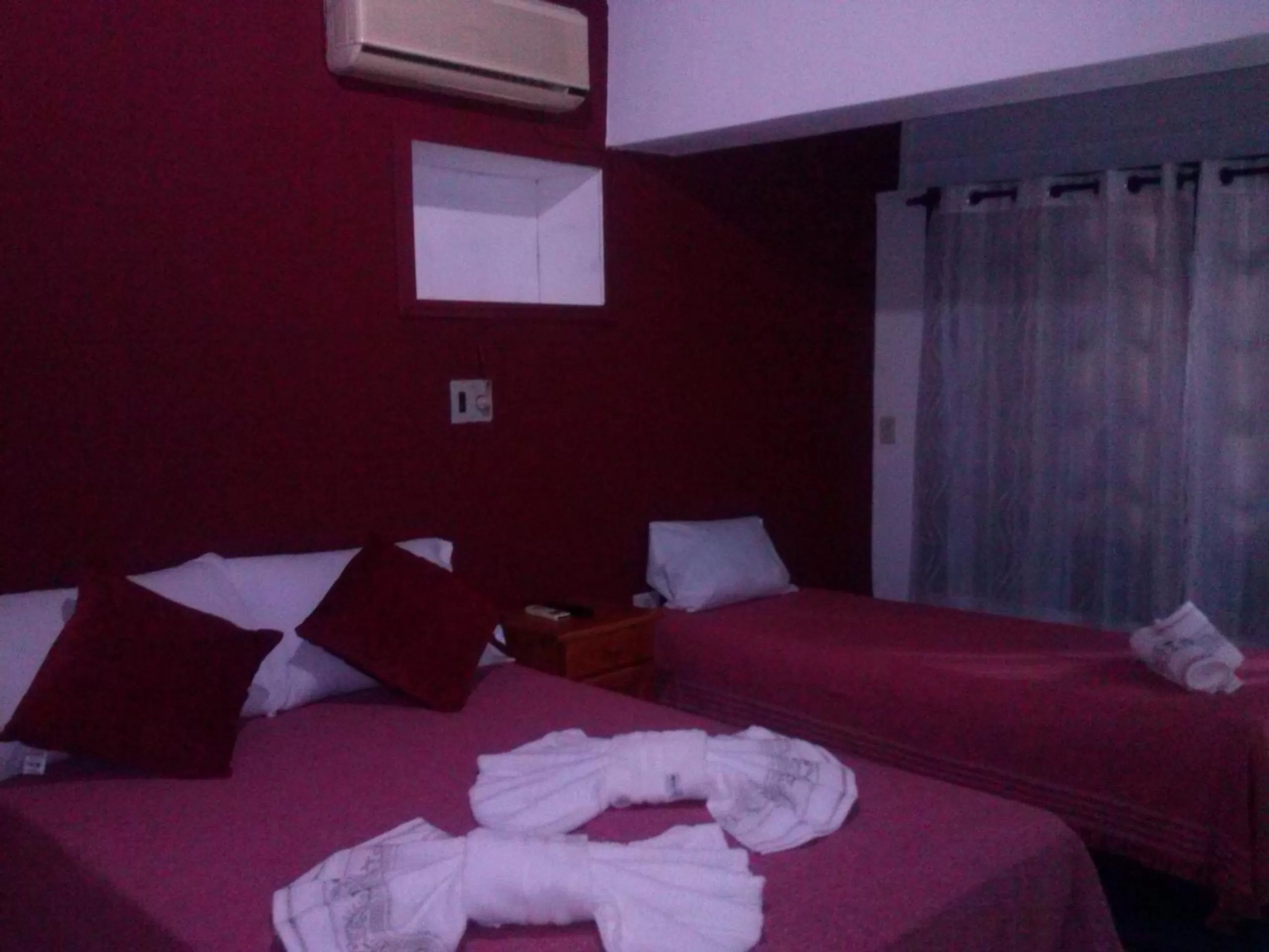 Photo of the whole room, Bed in Petit Hotel Caraguata