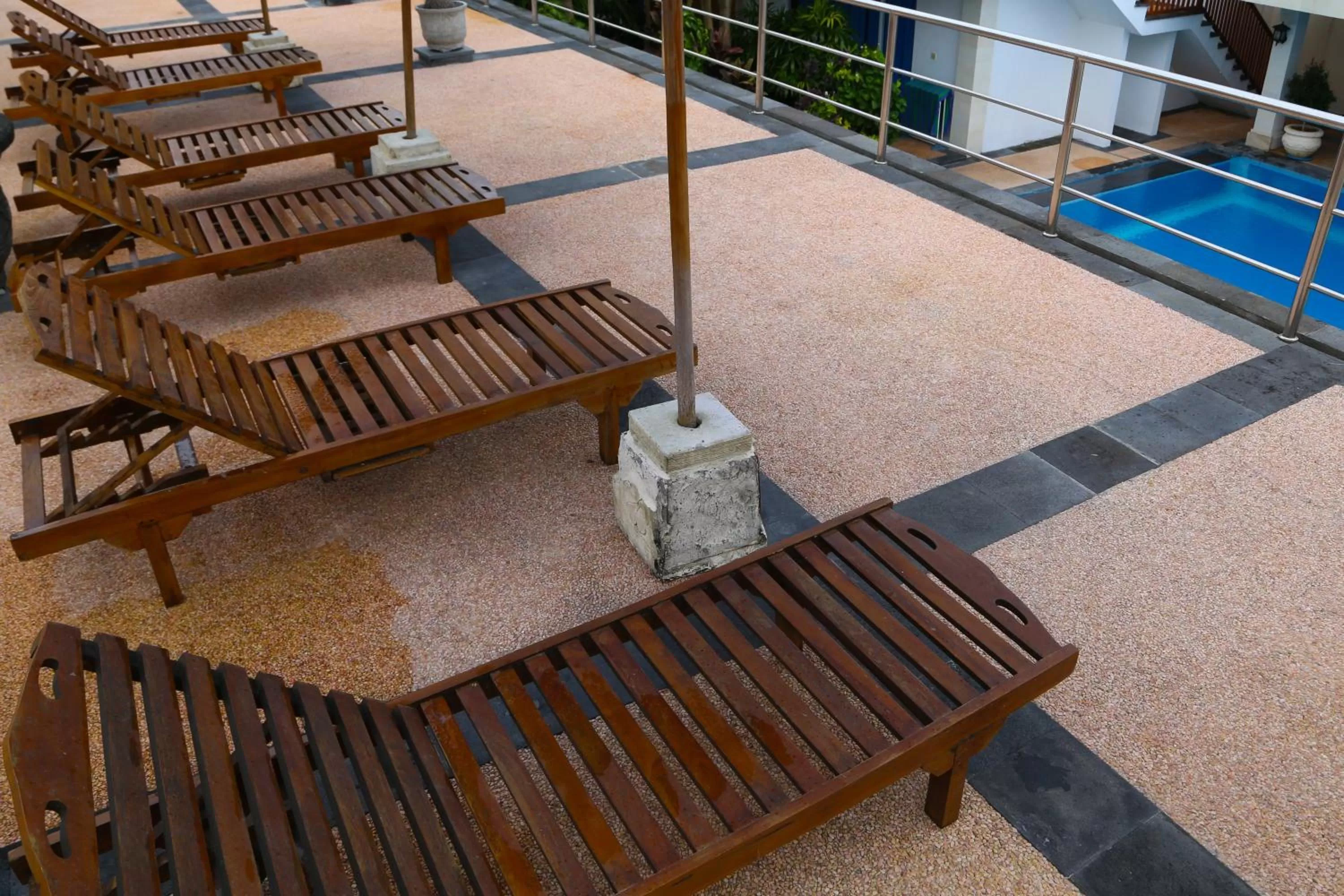 Pool view in Aquarius Beach Hotel