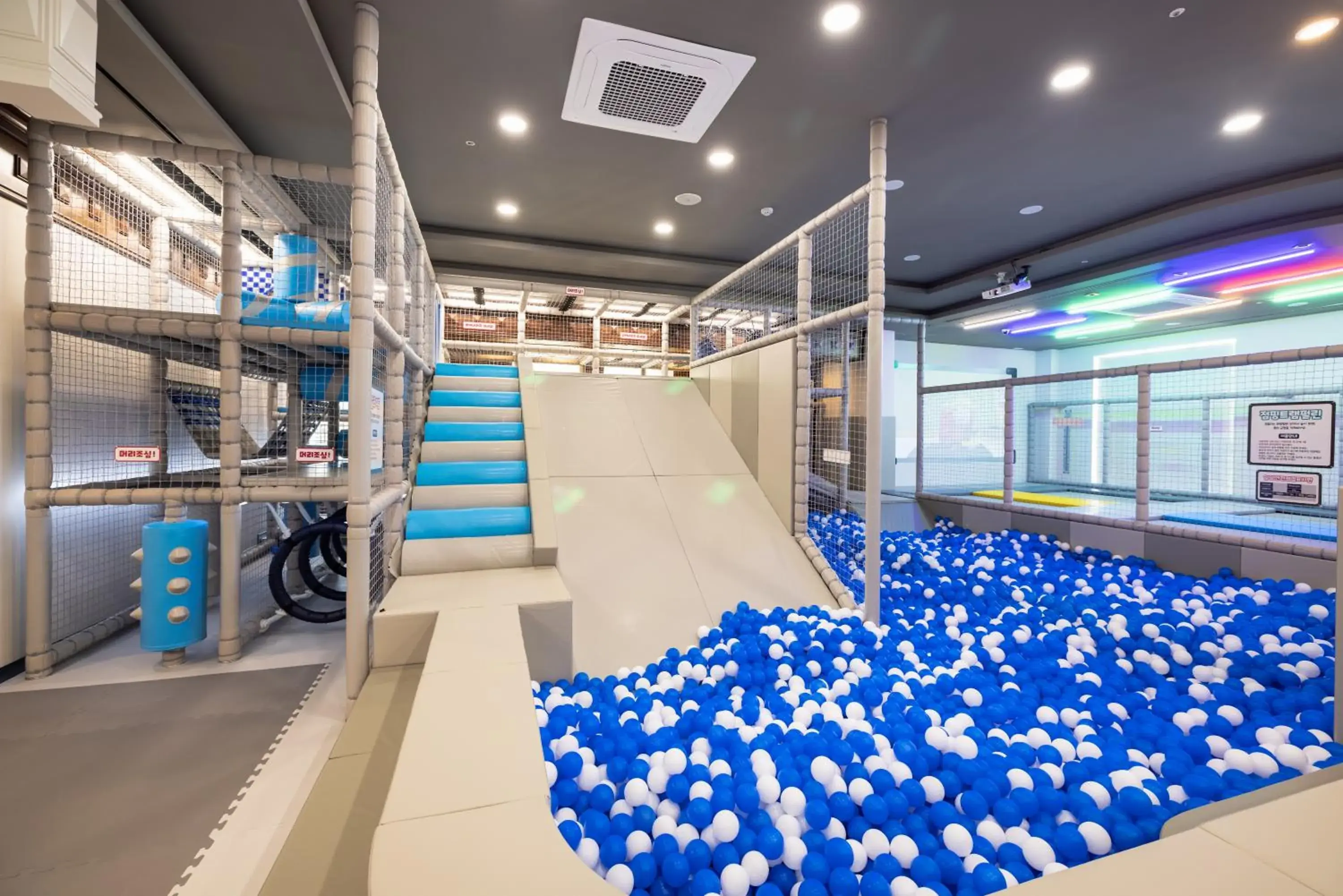 Korean-Style Kids Tent Room in Kensington Hotel Pyeongchang Korean-Style Kids Tent Room in Kensington Hotel Pyeongchang