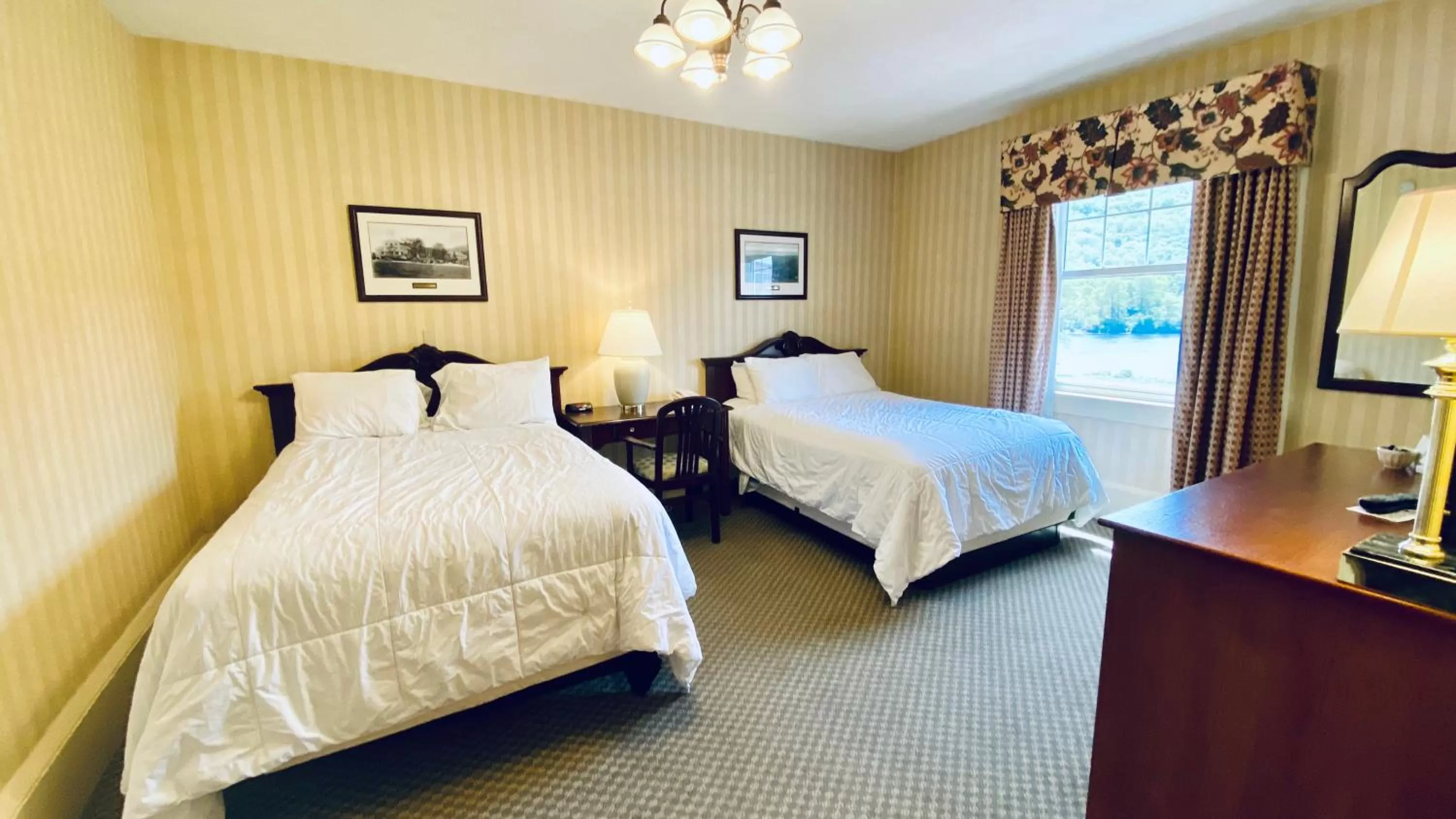 Bedroom, Bed in Shawnee Inn and Golf Resort