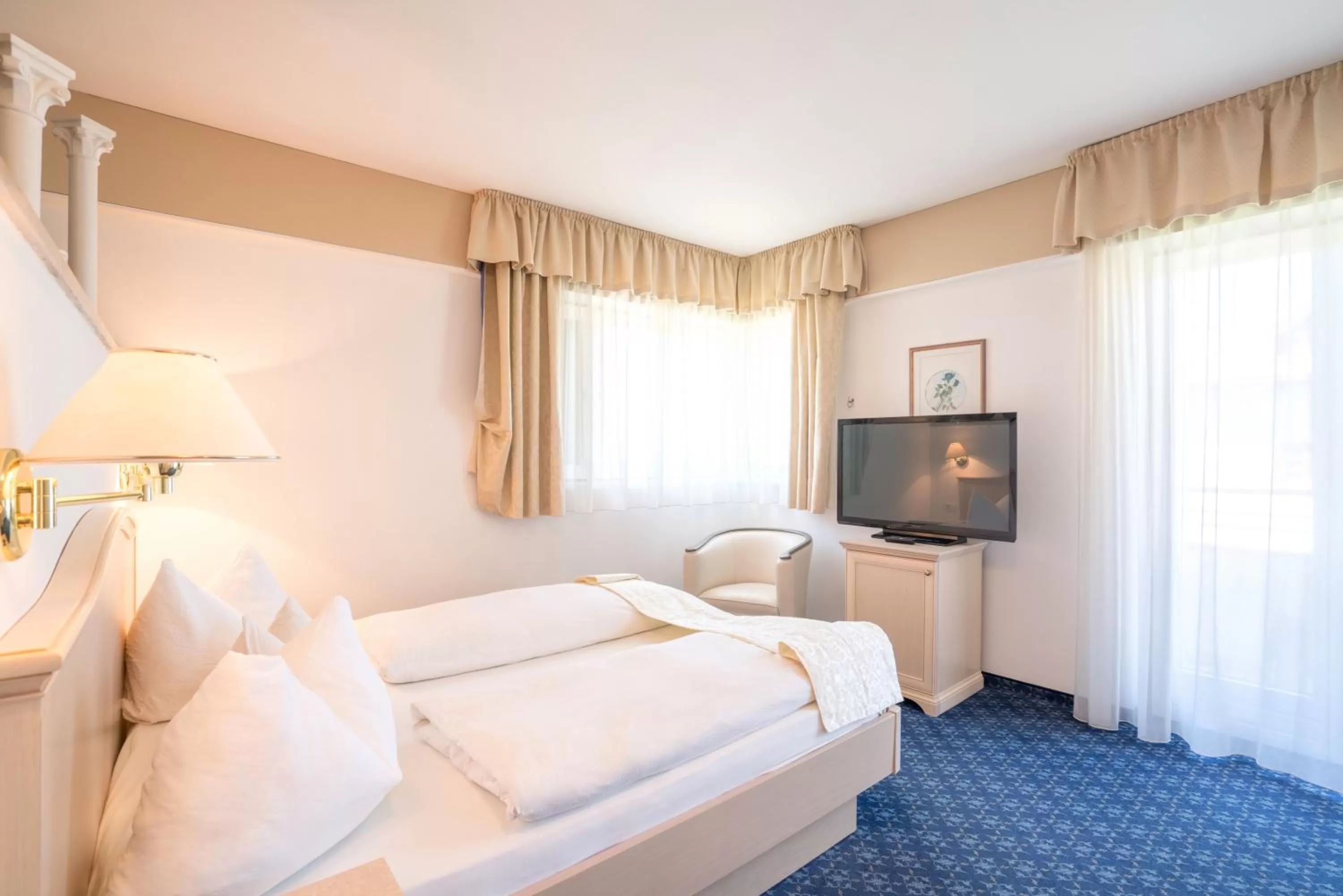 Photo of the whole room, Bed in Hotel Villa Groff