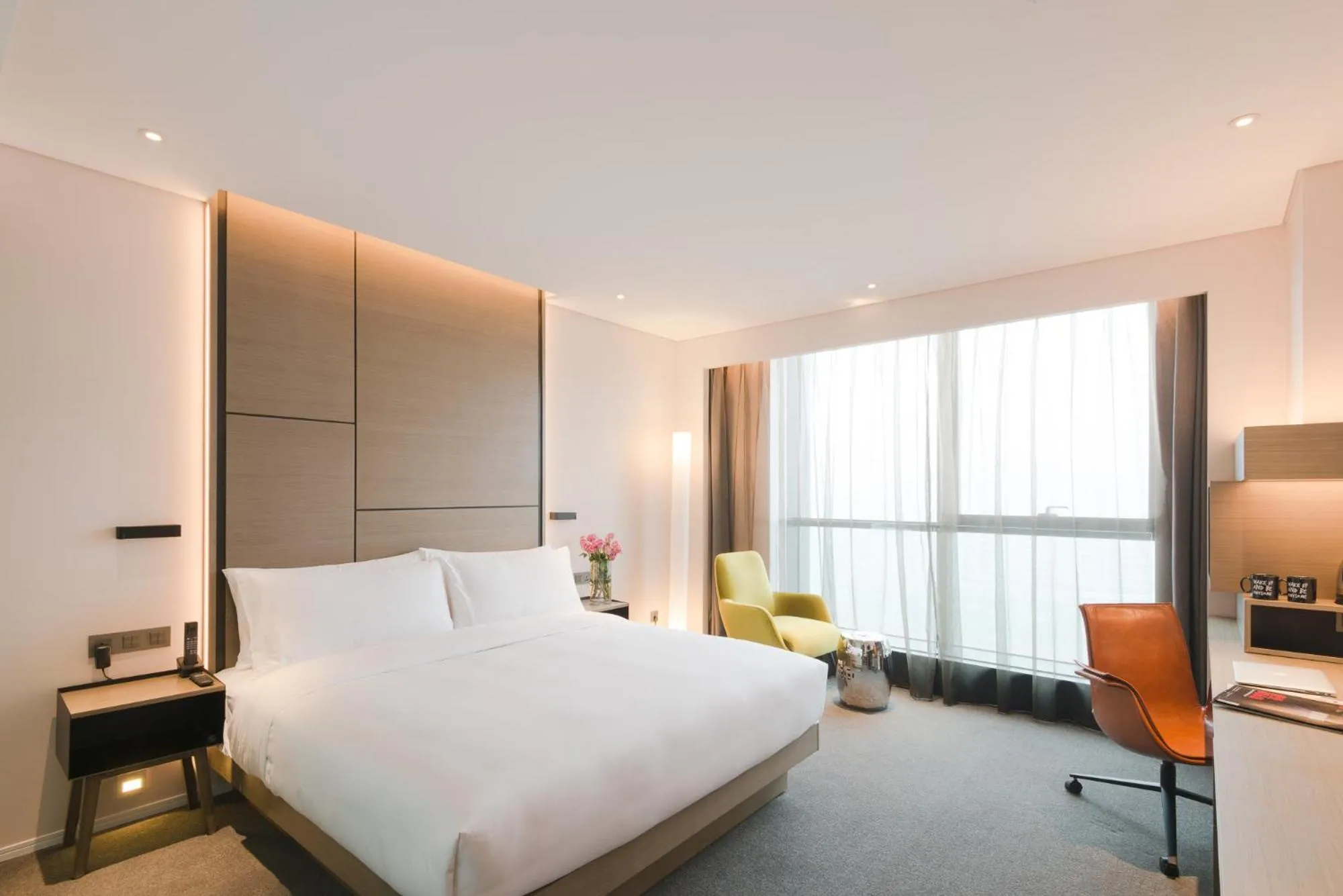 Photo of the whole room, Bed in INNSiDE by Meliá Zhengzhou