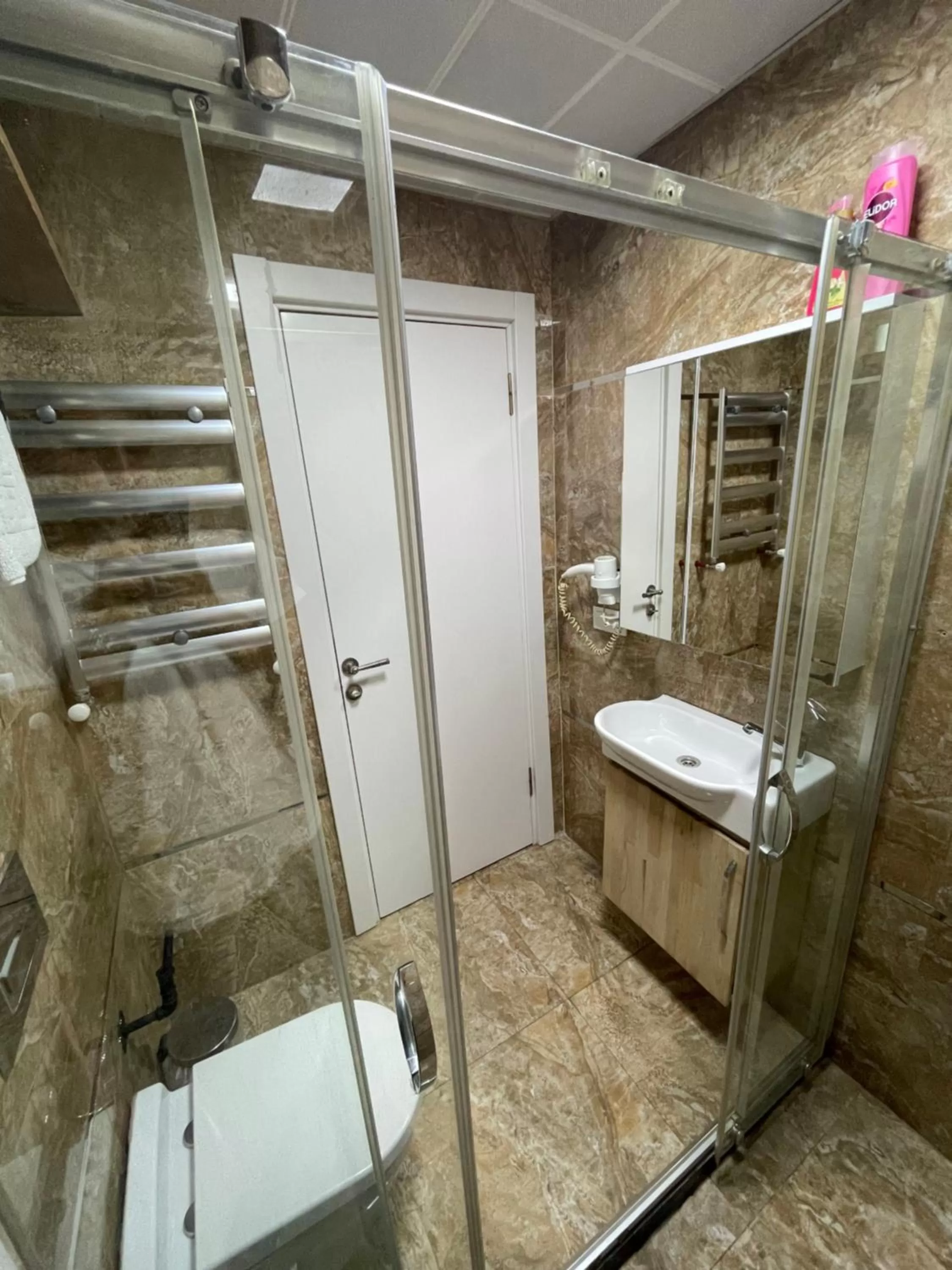 Bathroom in Arat Apartments