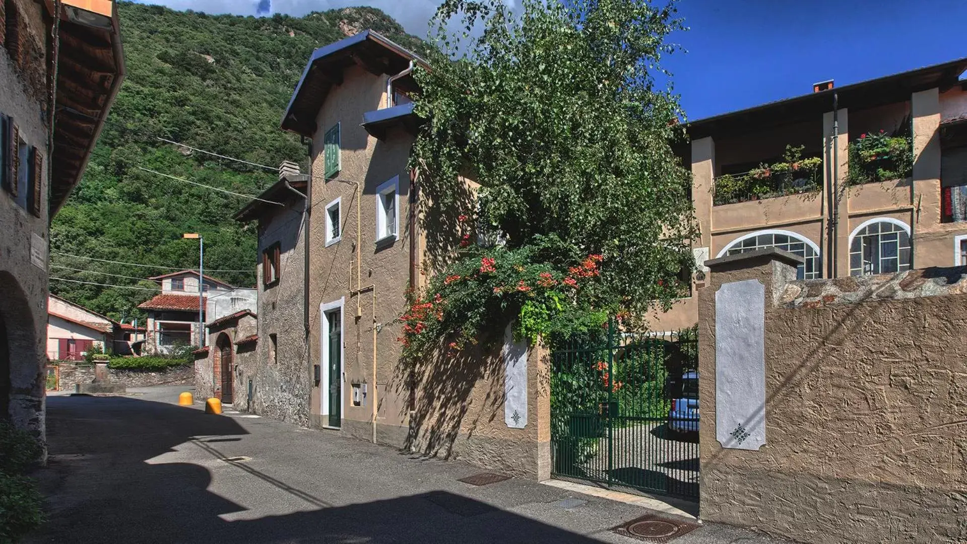 Two-Bedroom Apartment with Terrace in B&B La Rampichina Two-Bedroom Apartment with Terrace in B&B La Rampichina